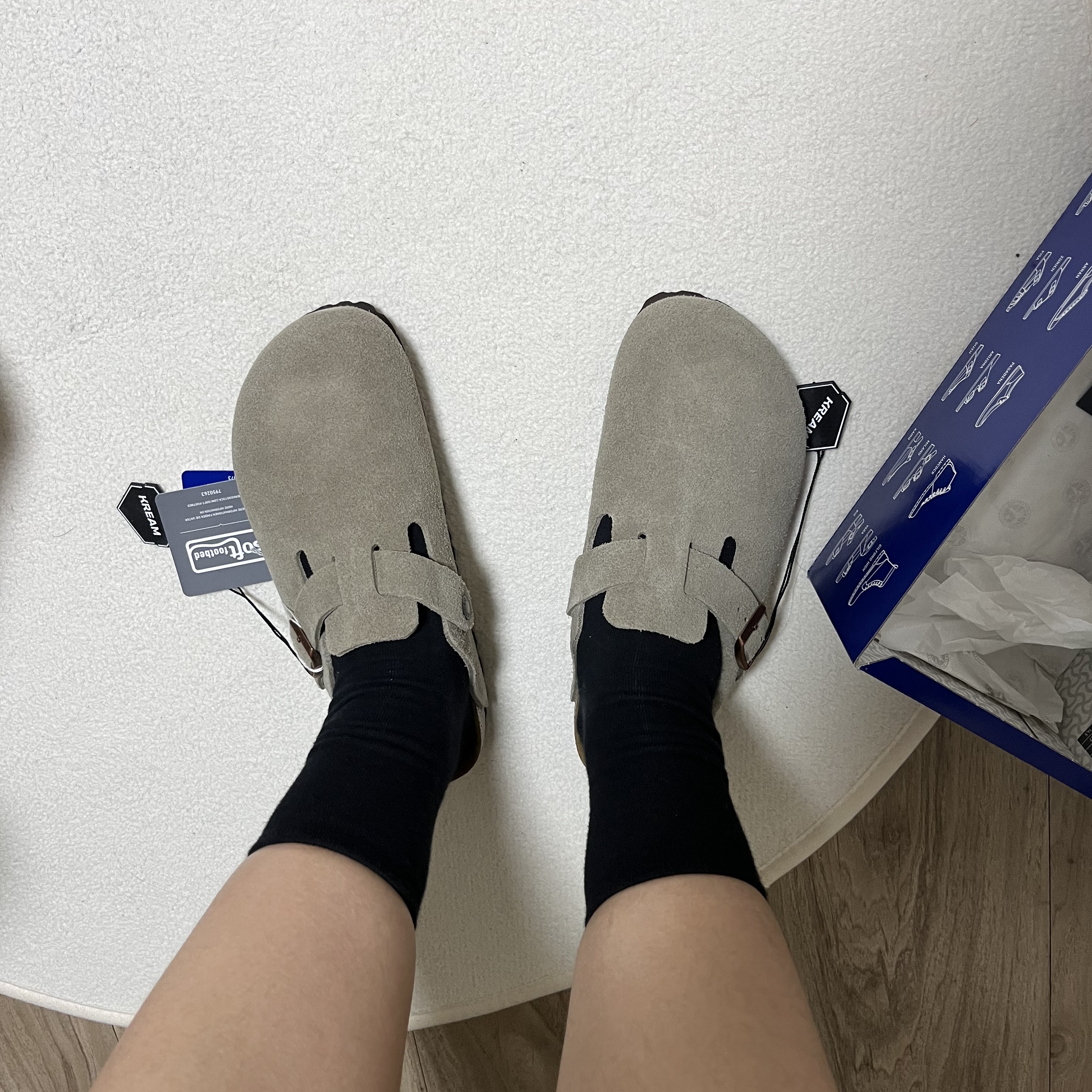 Birkenstock Boston Soft Footbed Taupe - Narrow 착용 스타일