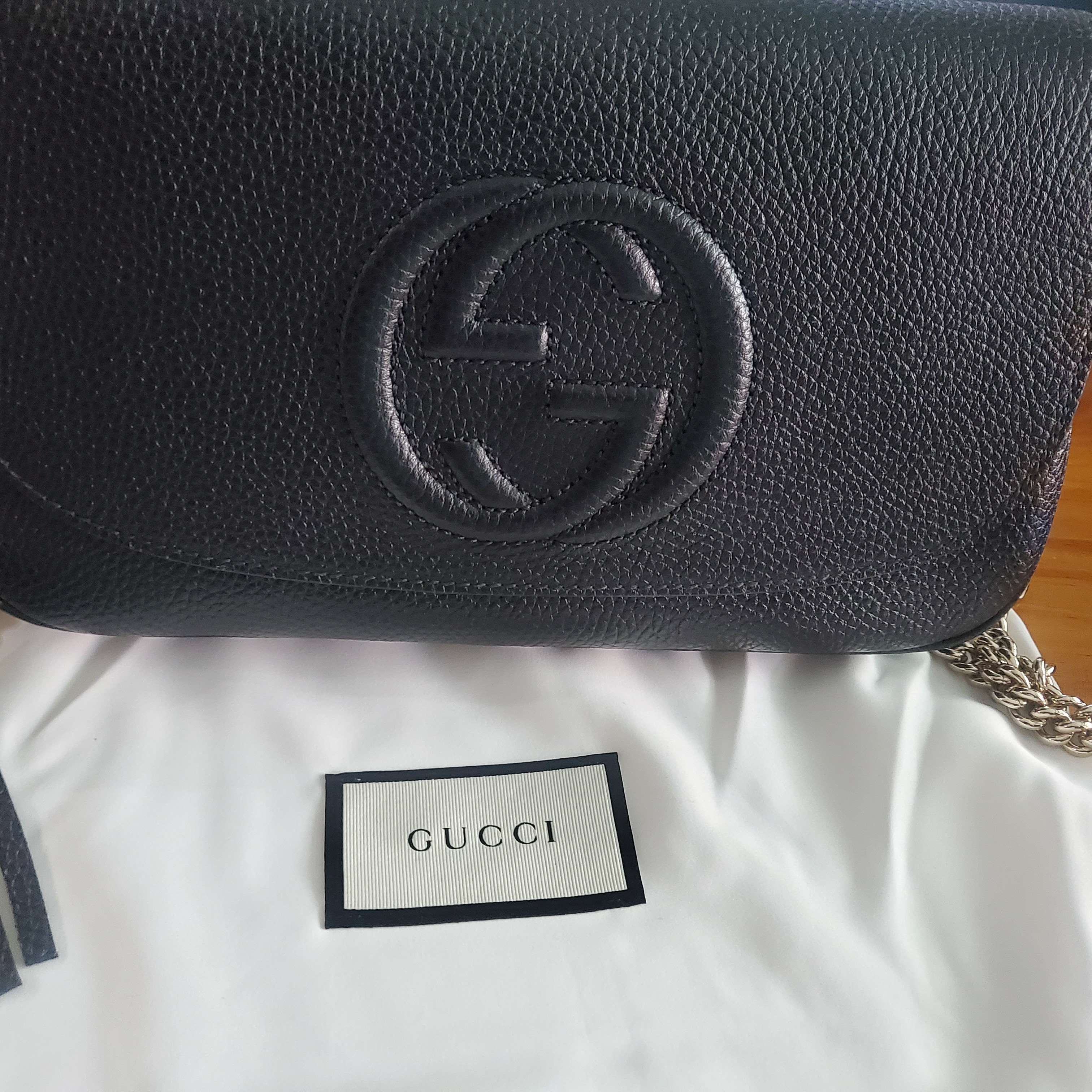 Gucci Soho Tassle Crossbody Bag Black 착용 스타일