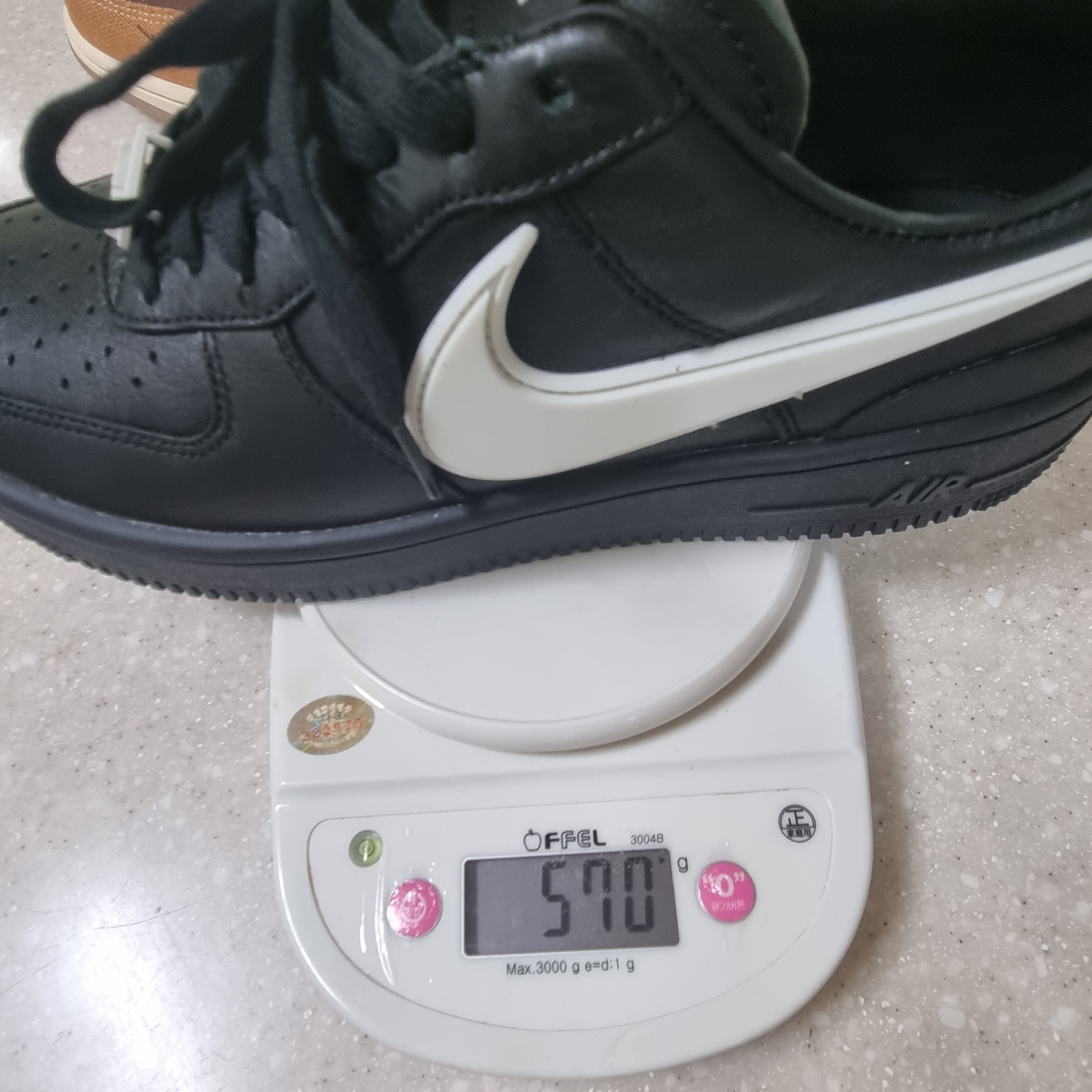 Nike x Ambush Air Force 1 Low SP Black 착용 스타일 - 1