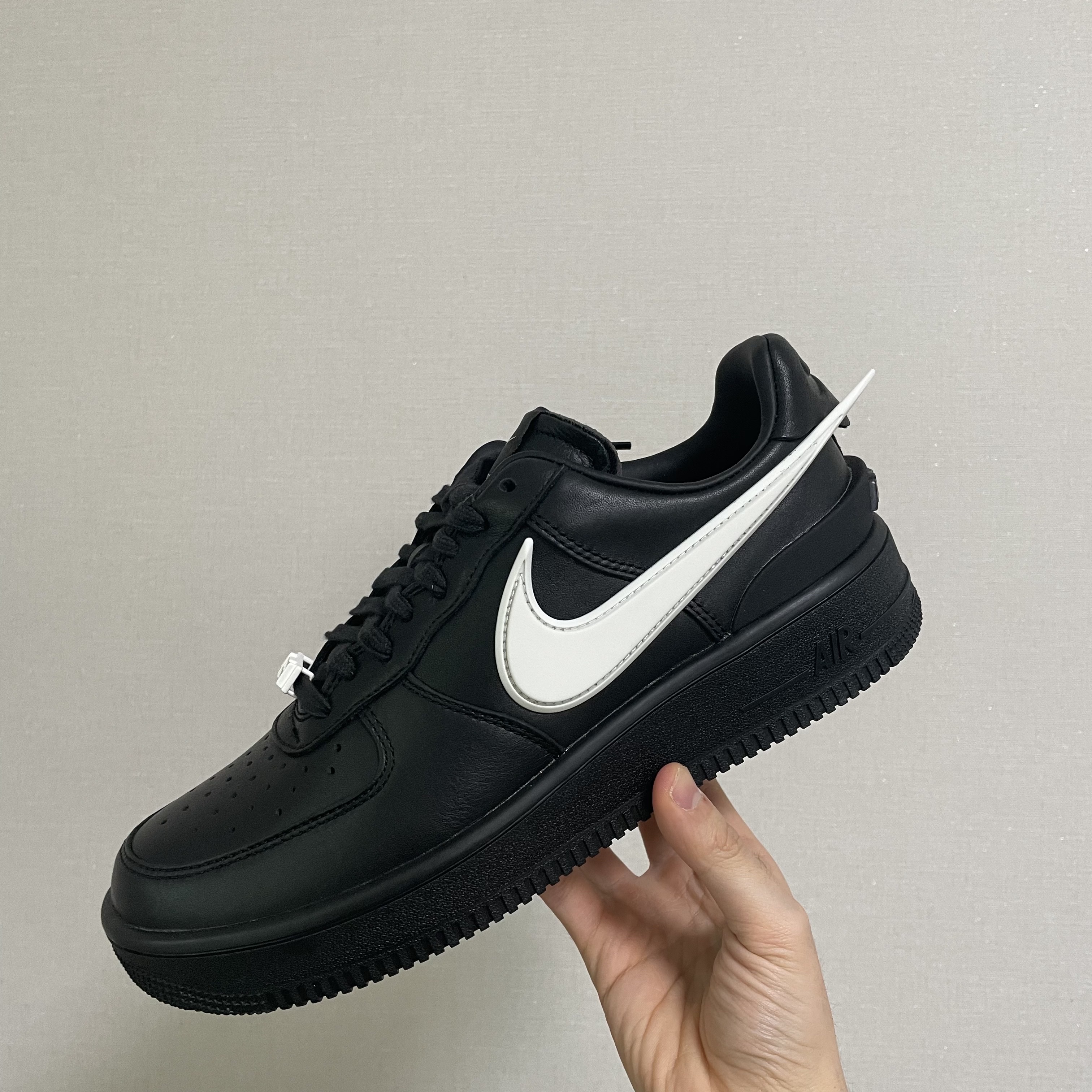Nike x Ambush Air Force 1 Low SP Black, Nike x Ambush Air Force 1 Low SP Phantom 착용 스타일 - 3