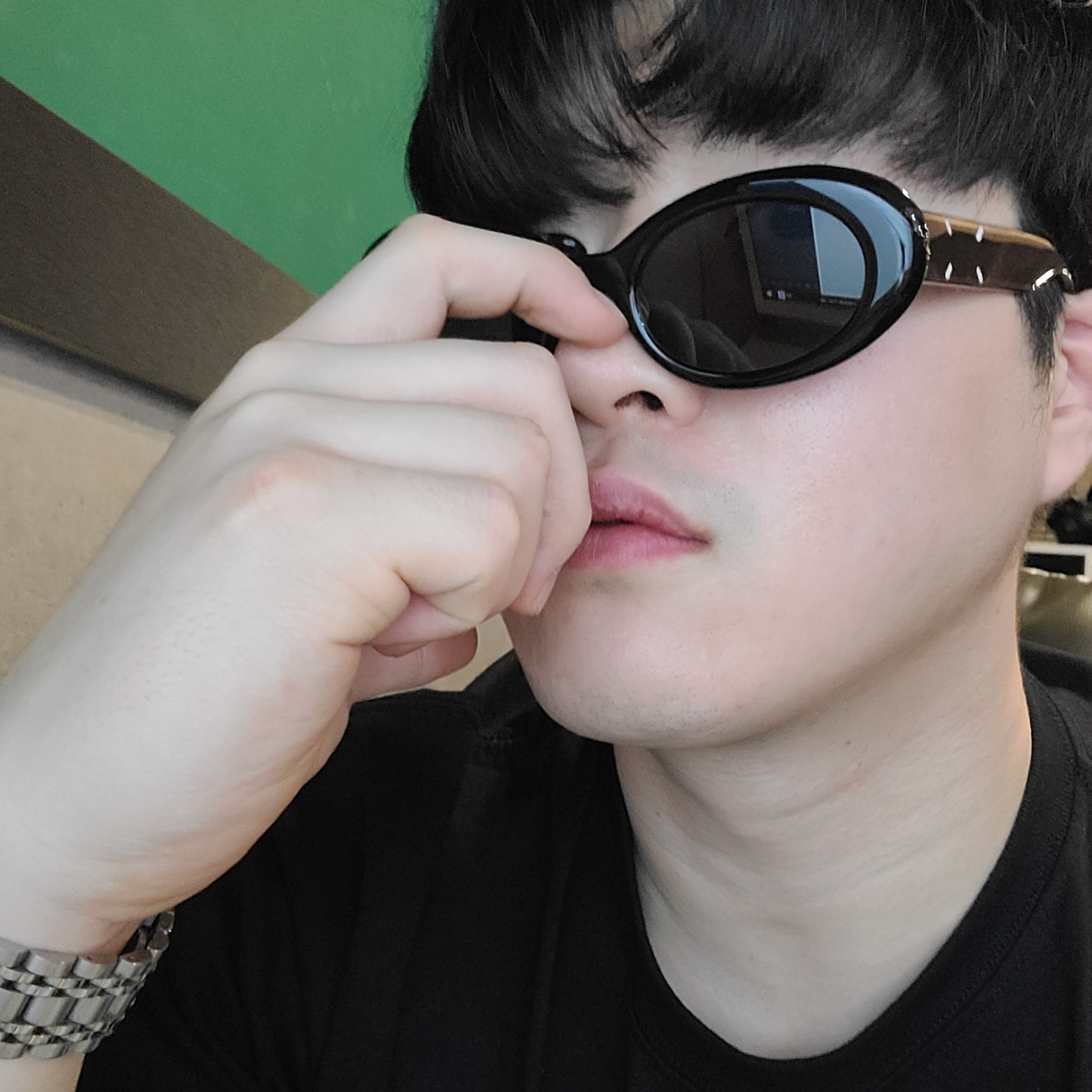 Gentle Monster x Maison Margiela MM005 Black Black 착용 스타일