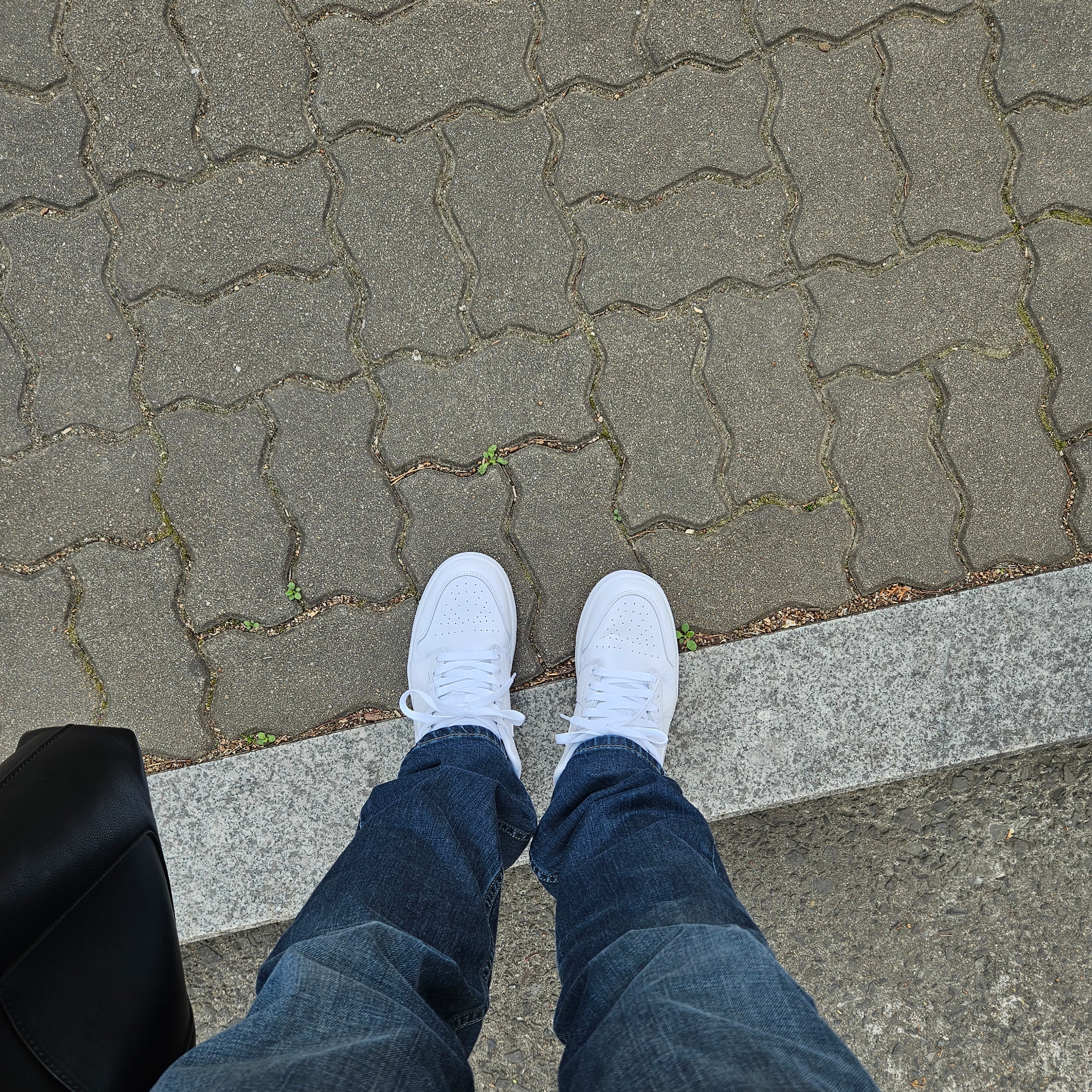 (W) Jordan 1 Low Triple White 2022 착용 스타일