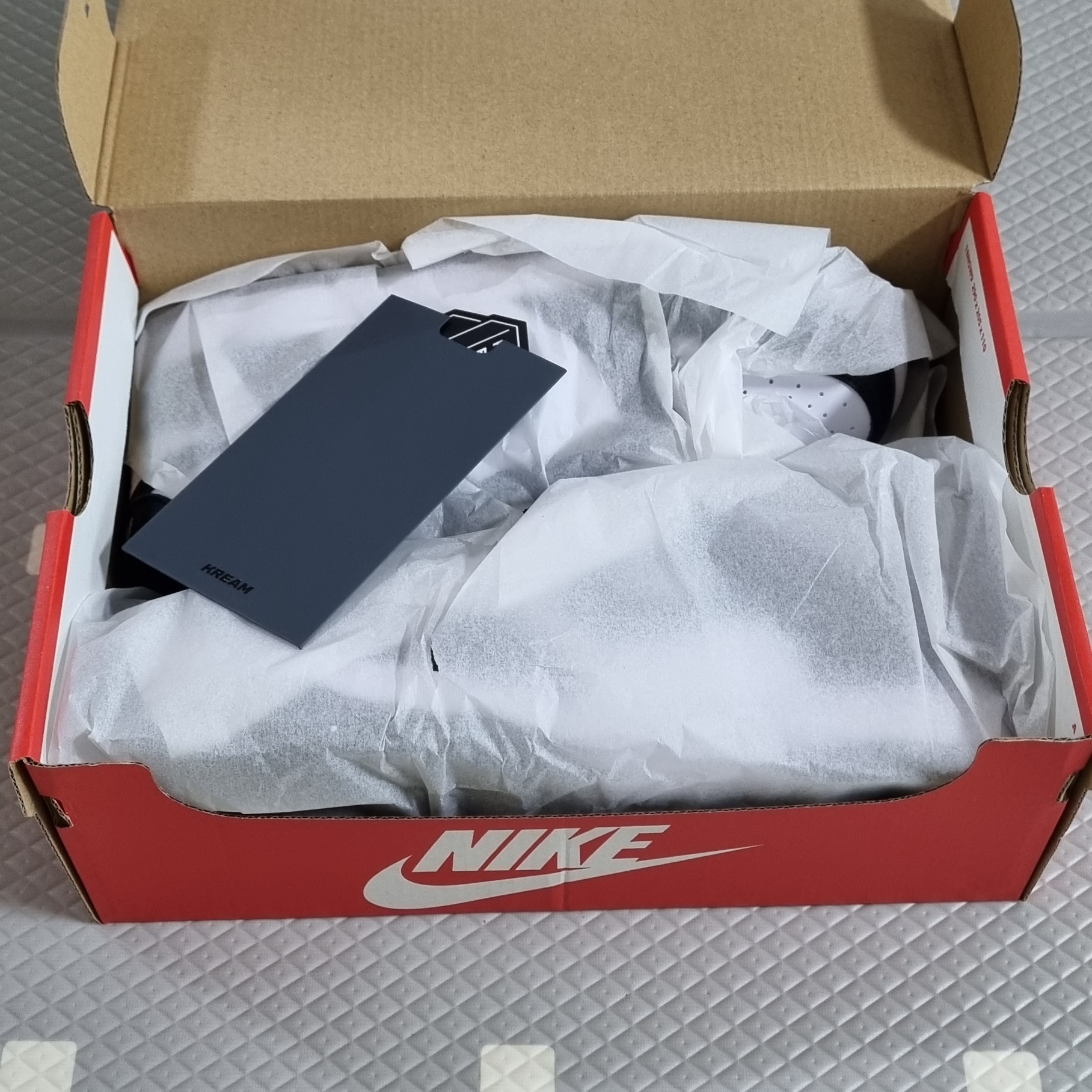 (GS) Nike Dunk Low Black 착용 스타일 - 2