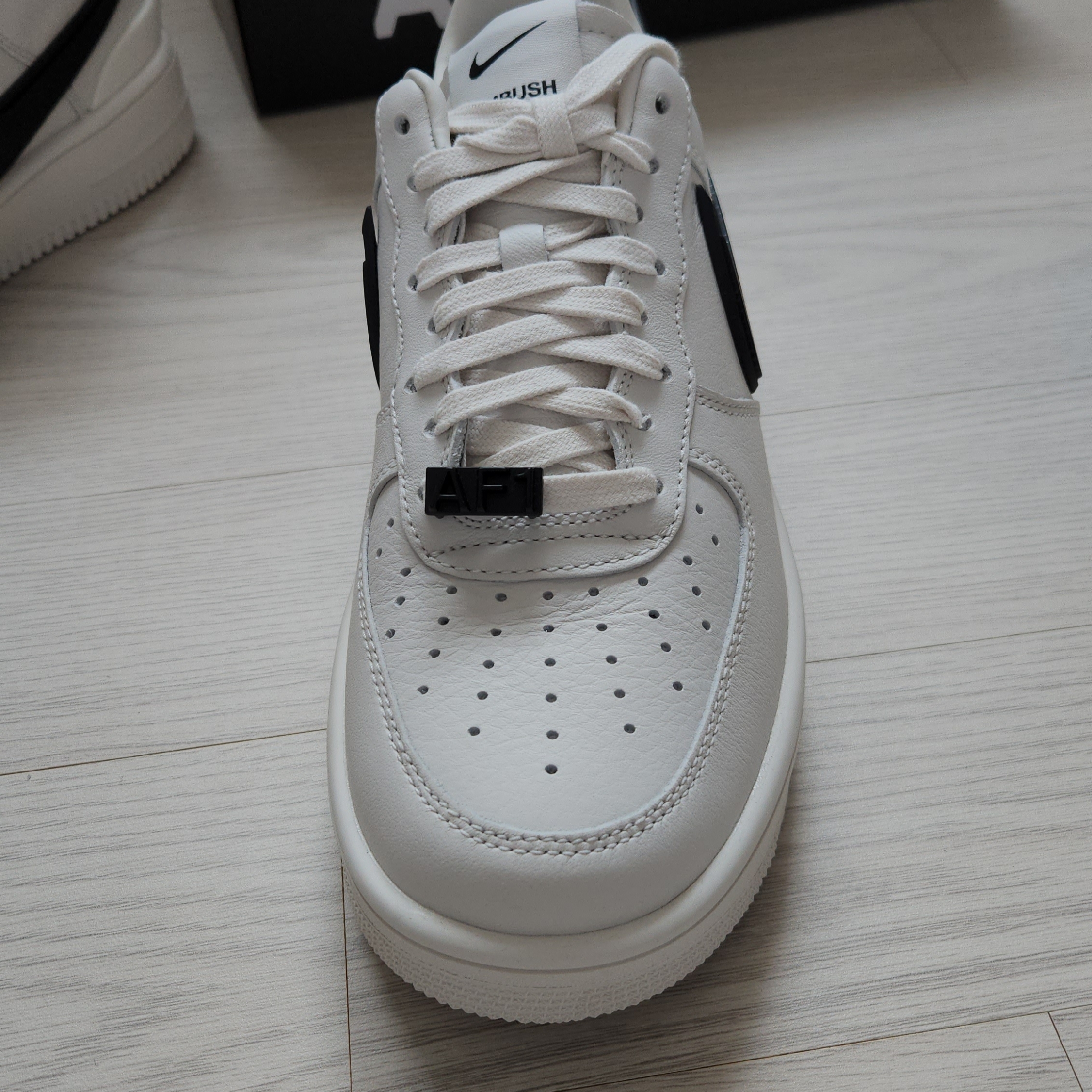 Nike x Ambush Air Force 1 Low SP Phantom 착용 스타일 - 3