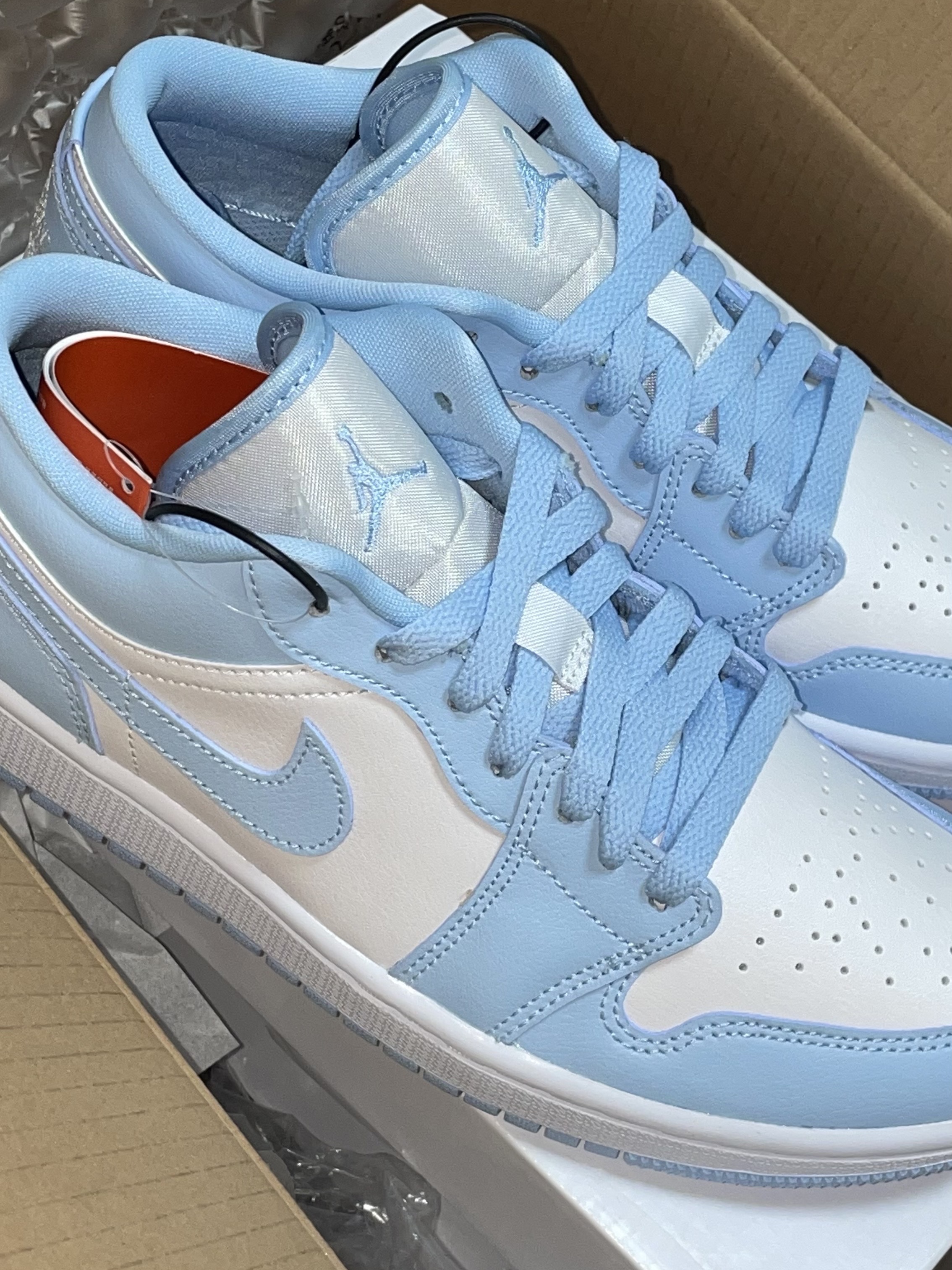 (W) Jordan 1 Low White Ice Blue 착용 스타일 - 2
