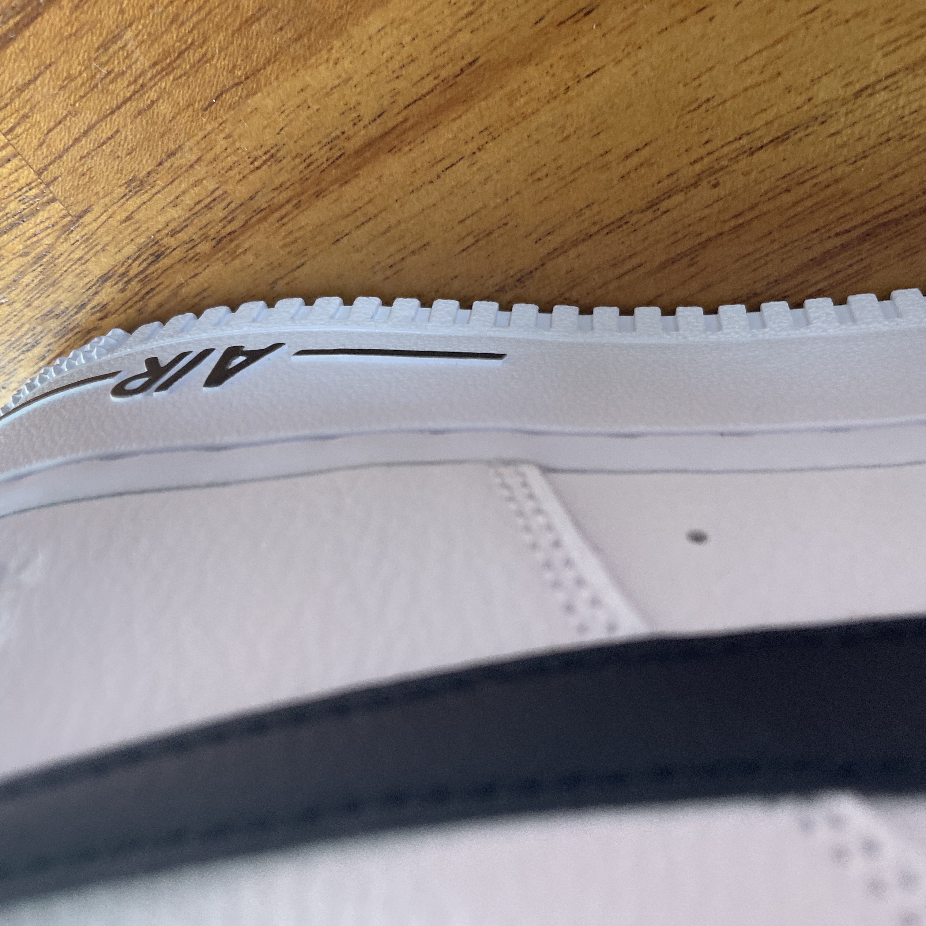 Nike Air Force 1 '07 LV8 40th Anniversary Join Forces White Black 착용 스타일 - 3
