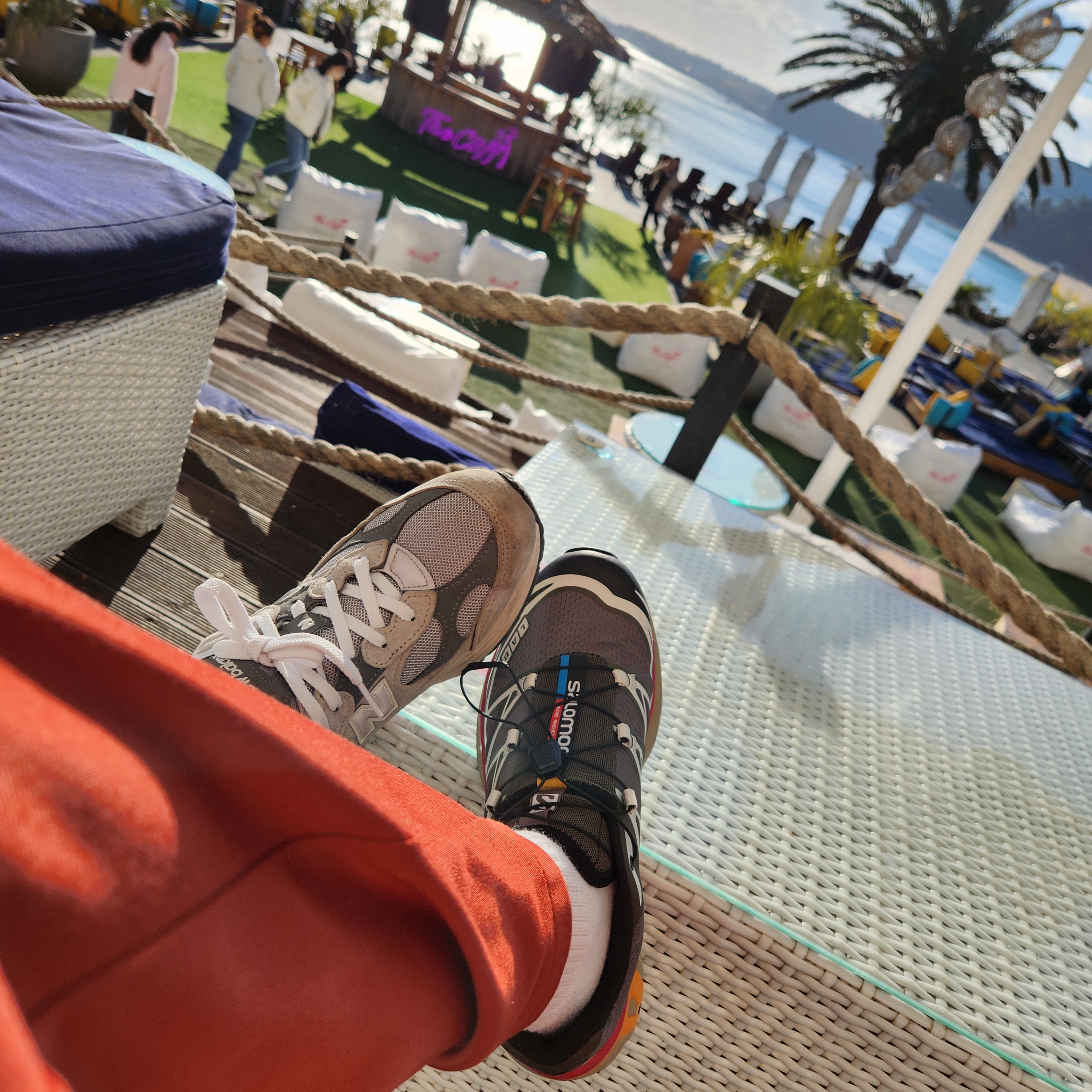 Salomon XT-6 Beluga Russet Orange 착용 스타일 - 2