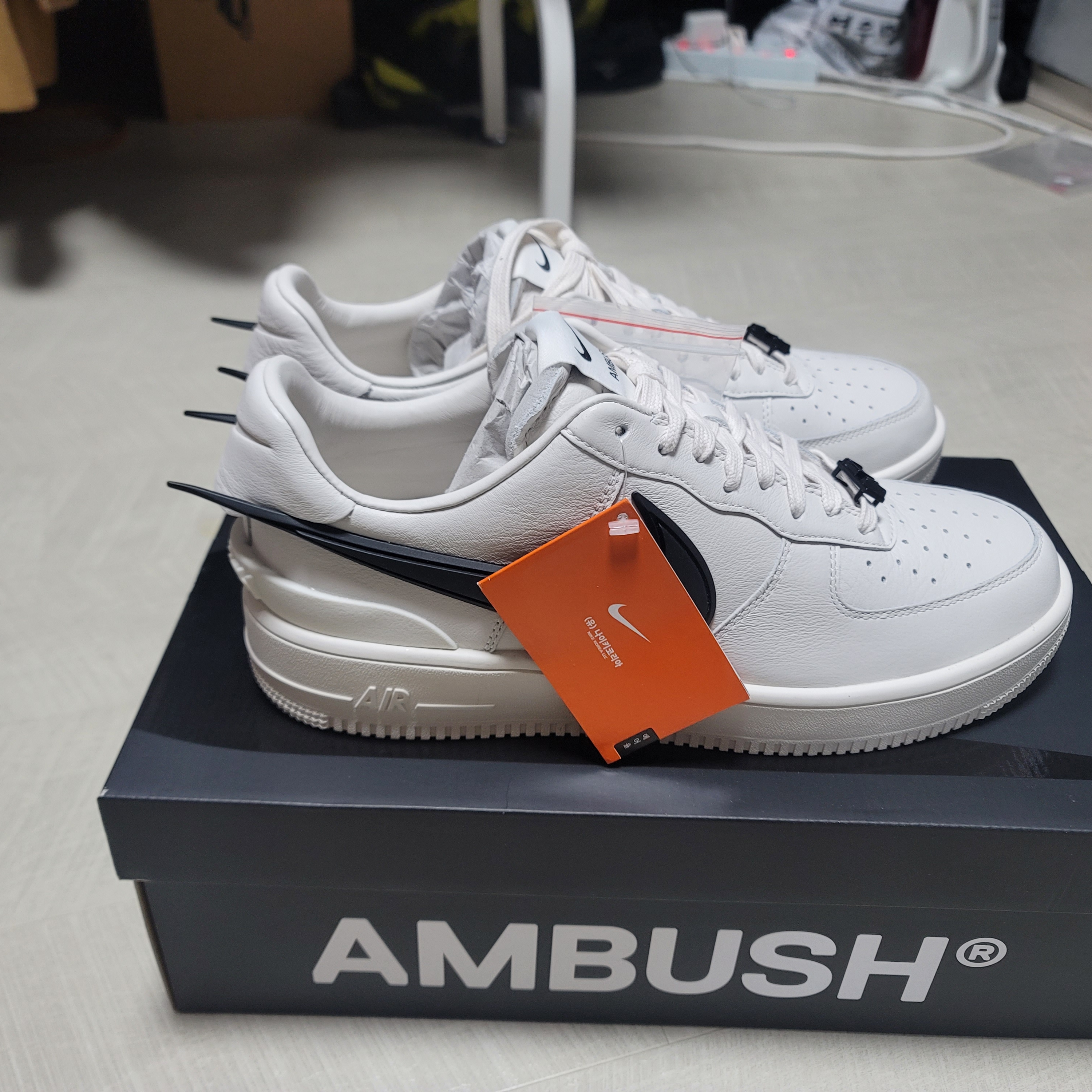 Nike x Ambush Air Force 1 Low SP Phantom 착용 스타일 - 3