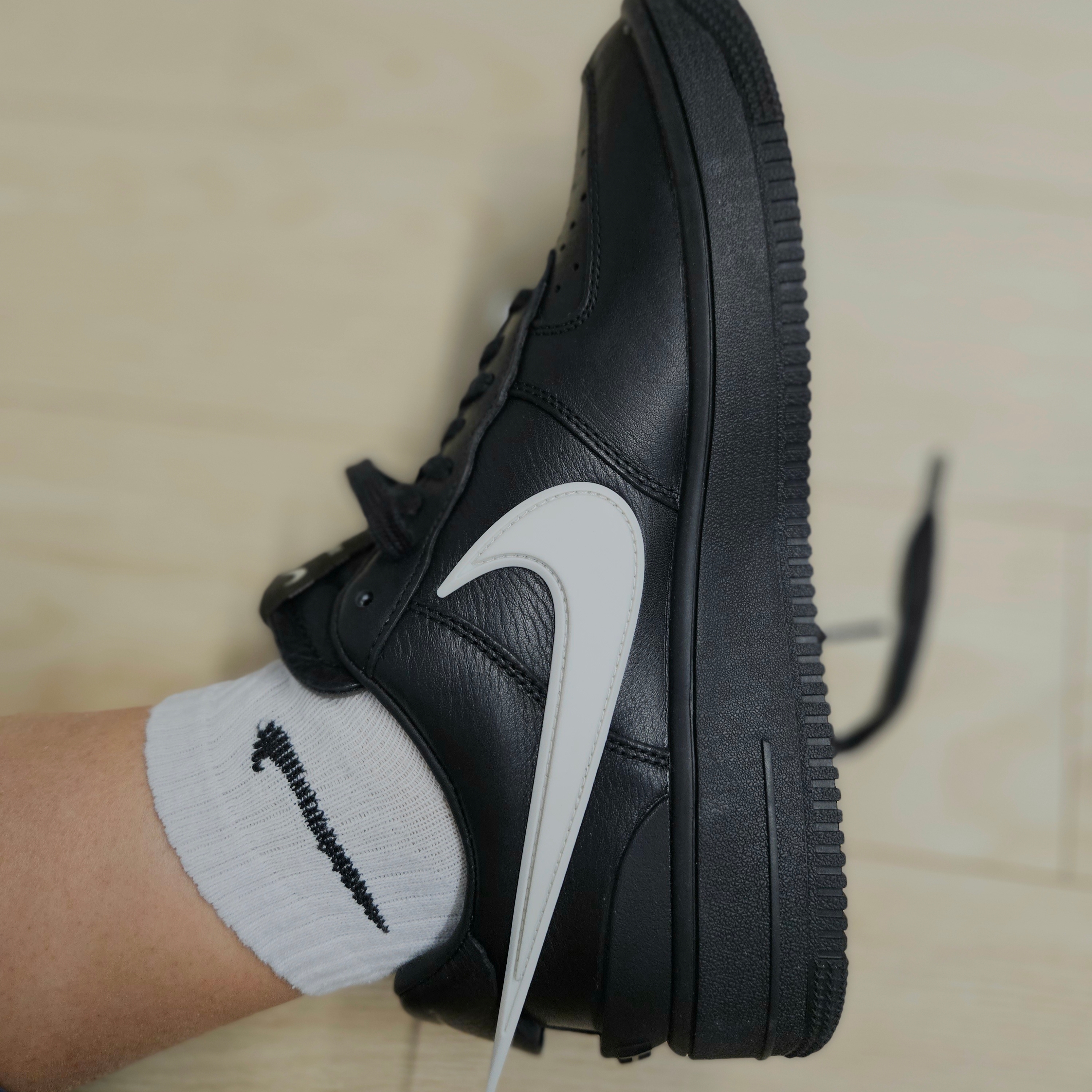 Nike x Ambush Air Force 1 Low SP Black 착용 스타일 - 1