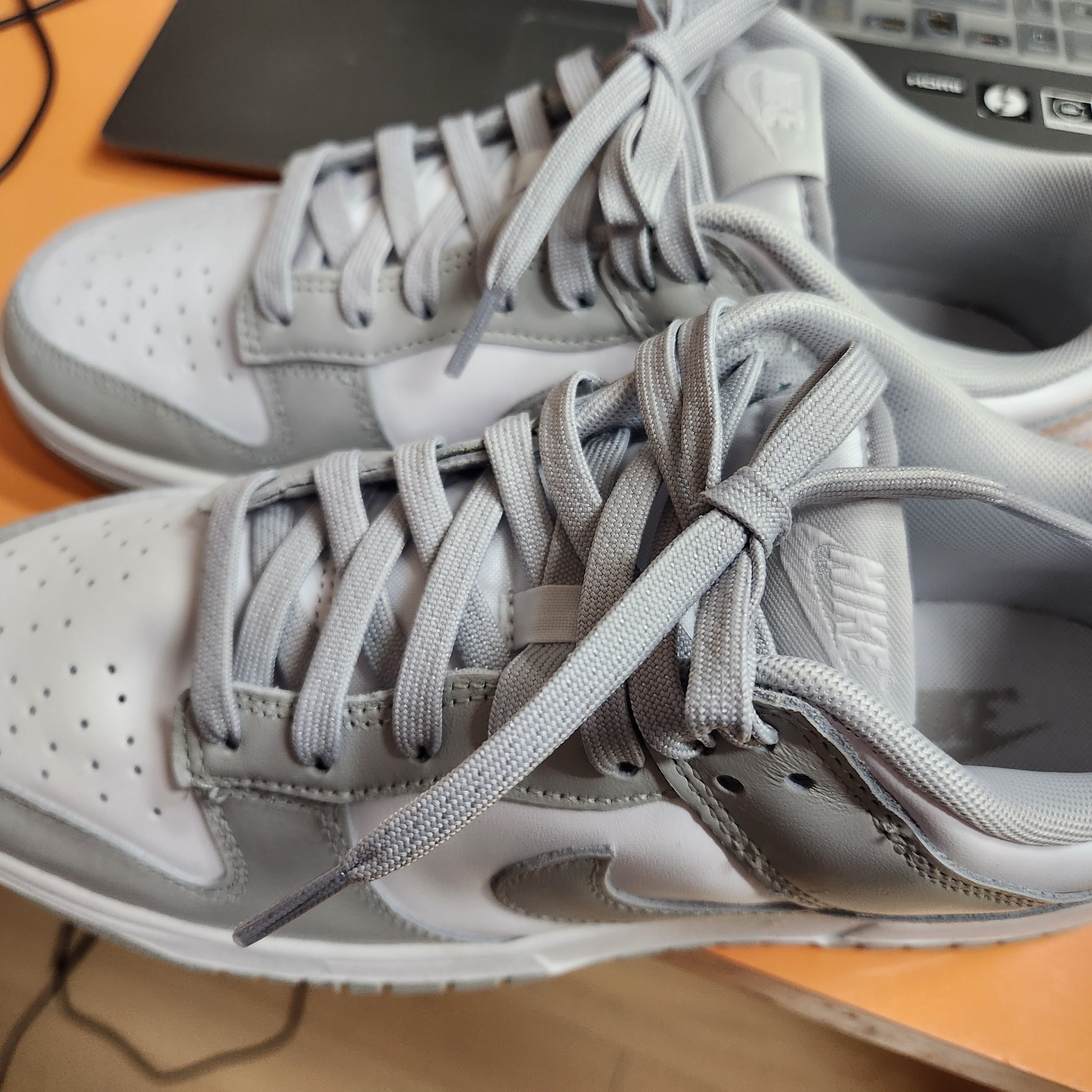 Nike Dunk Low Retro Grey Fog 착용 스타일 - 1