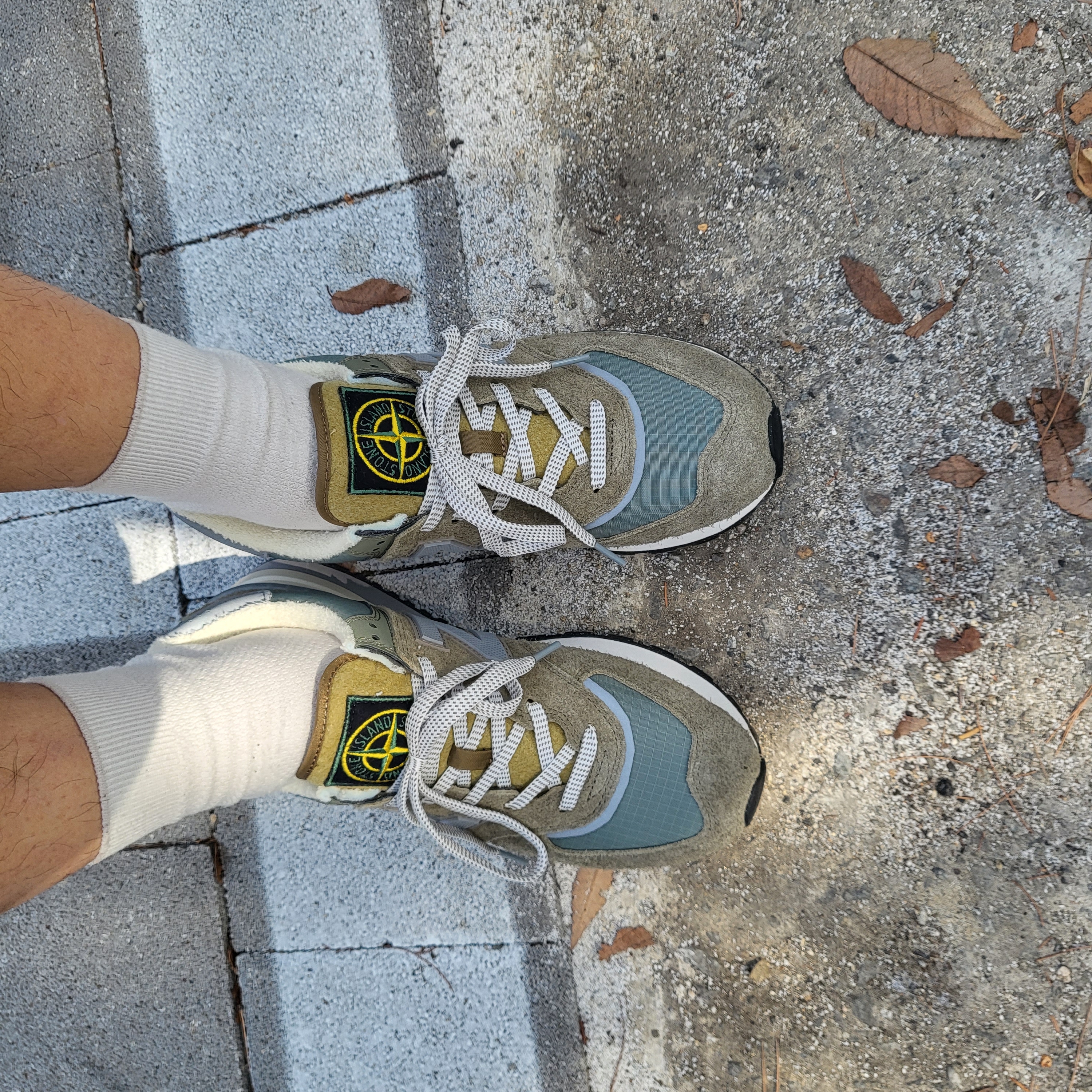 New Balance x Stone Island 574 Legacy Green 착용 스타일