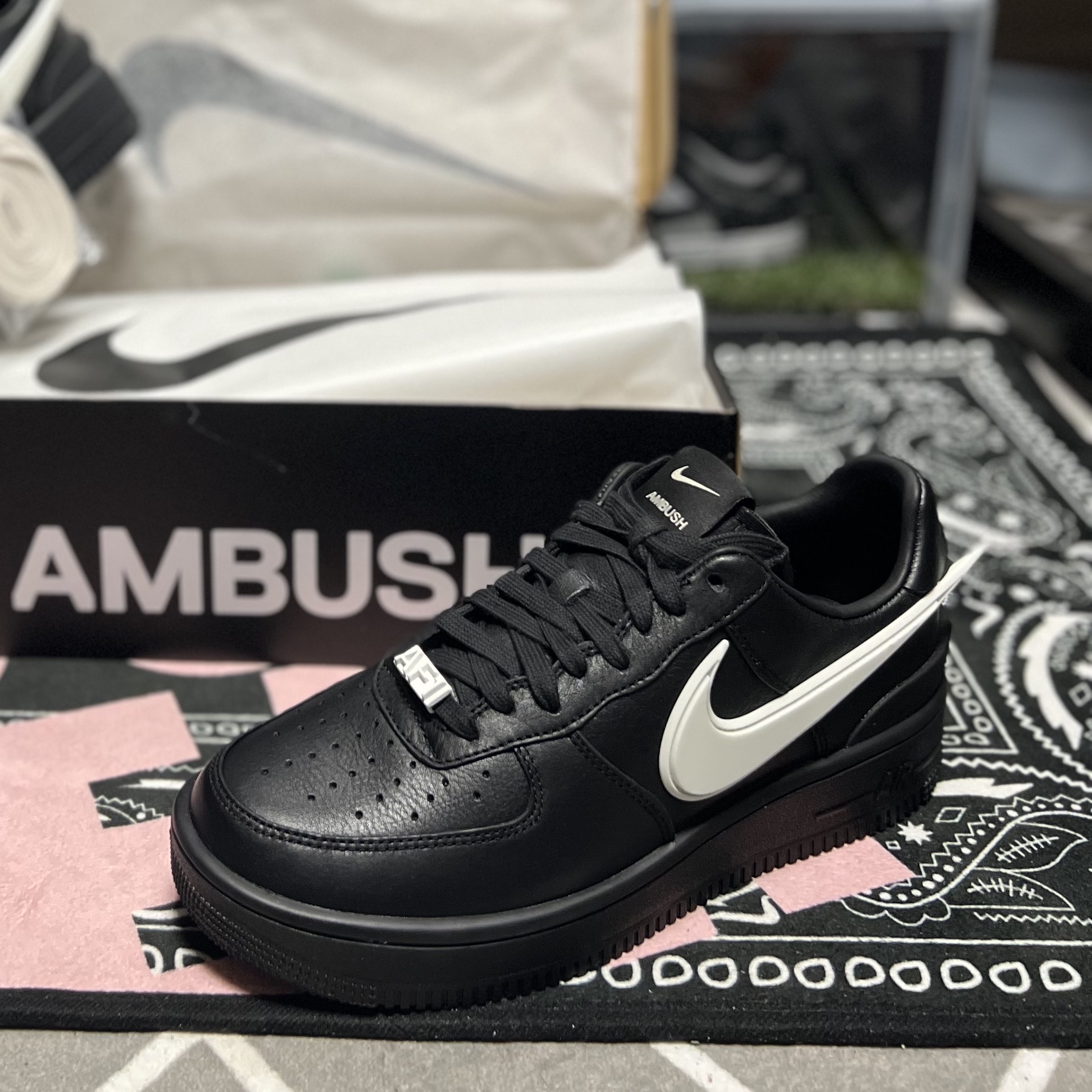 Nike x Ambush Air Force 1 Low SP Black 착용 스타일 - 2