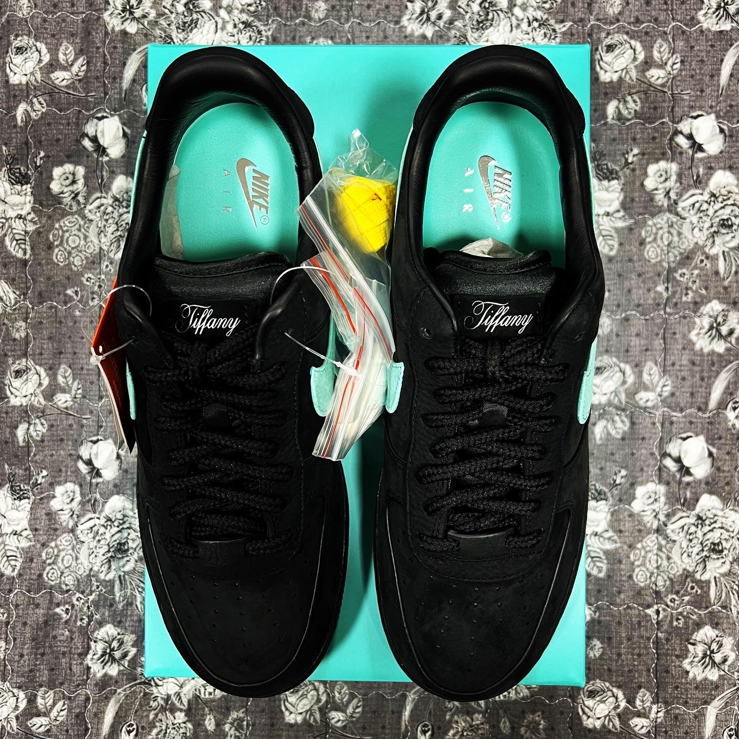Nike x Tiffany & Co. Air Force 1 Low SP 1837 착용 스타일 - 2