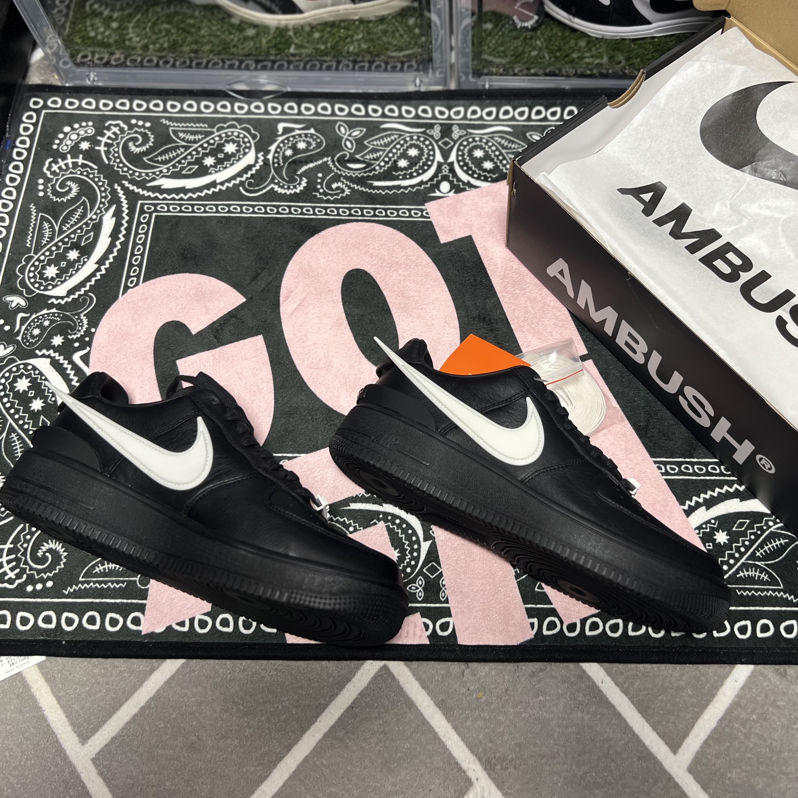 Nike x Ambush Air Force 1 Low SP Black 착용 스타일 - 3