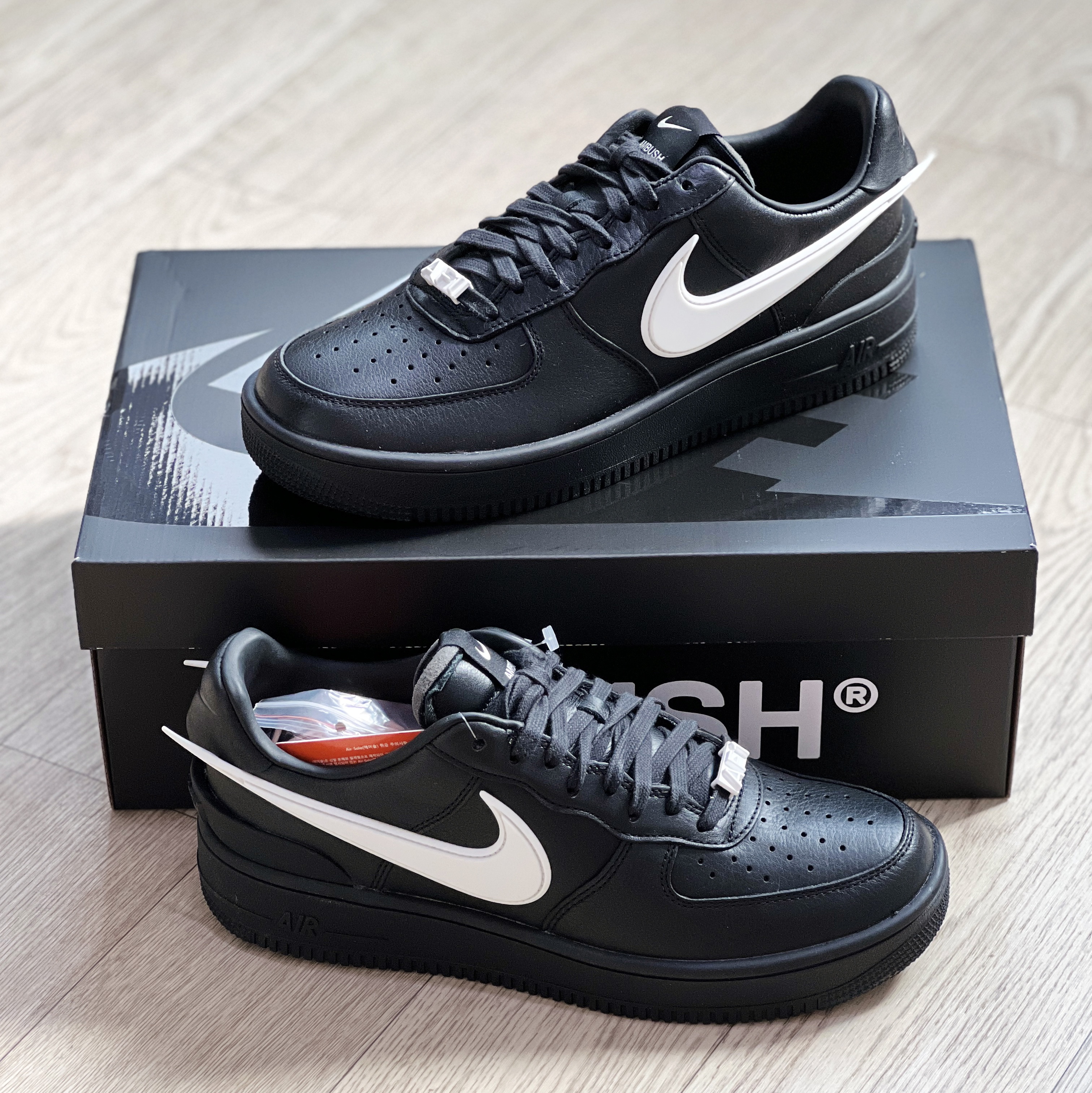 Nike x Ambush Air Force 1 Low SP Black 착용 스타일 - 2