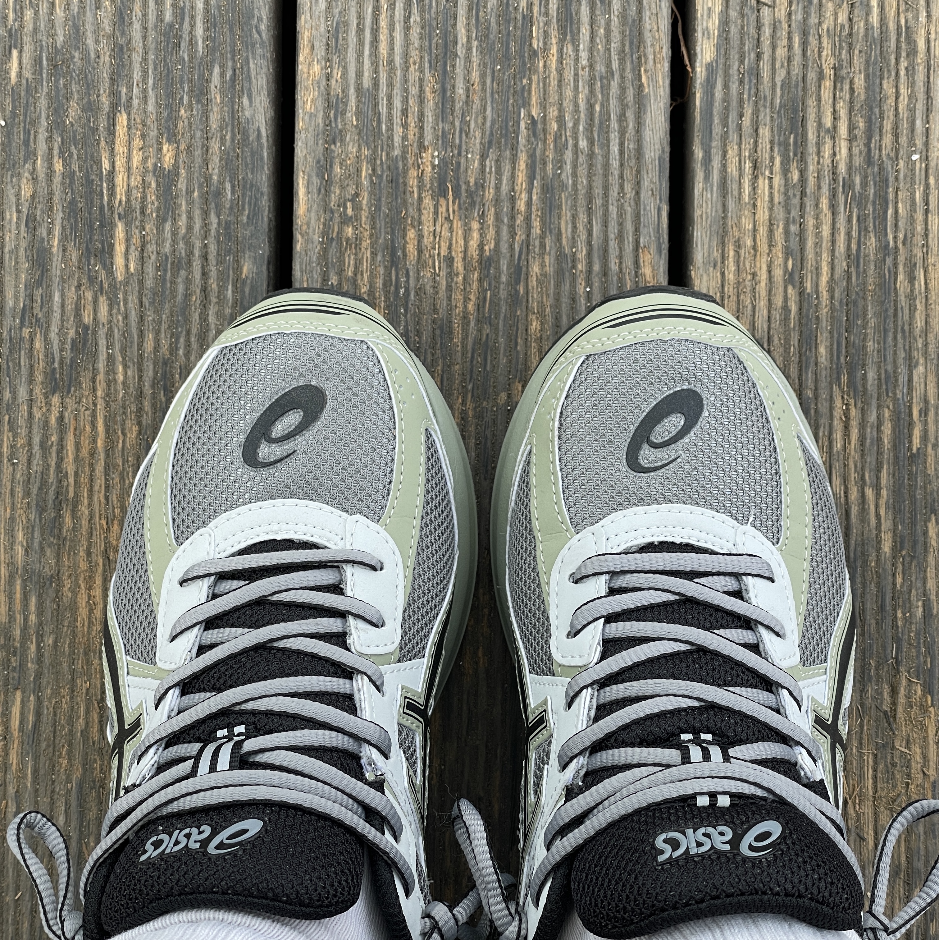 Asics Jog 100 S Sheet Rock - 2E Wide 착용 스타일