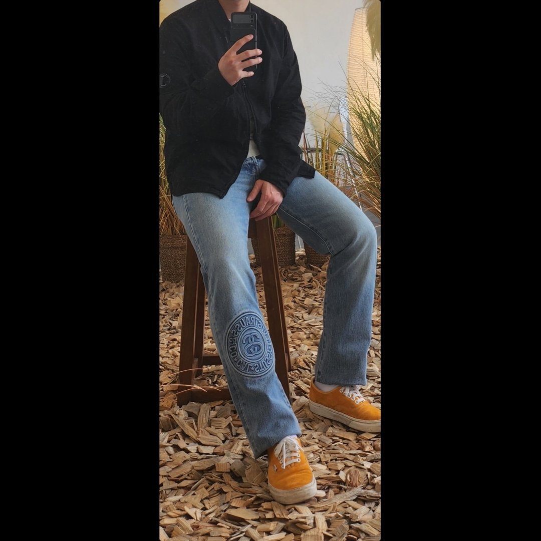 Stussy x Levi's Embossed 501 Jean Indigo, C.P. Company Gabardine Zipped Shirt Black - 22FW 착용 스타일