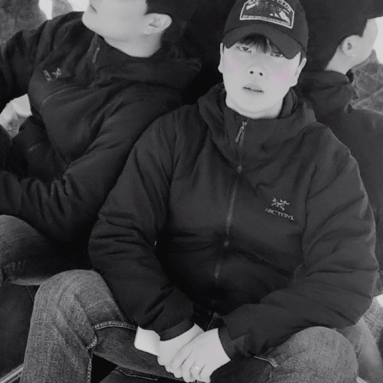 Arc'teryx Atom LT Hoody Black 착용 스타일 - 2