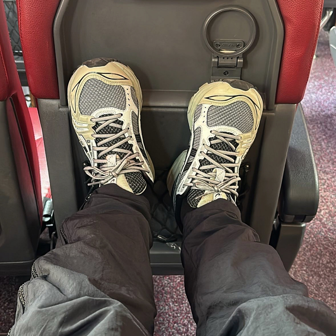 Asics UB1-S Gel-Kayano 14 Piedmont Grey 착용 스타일
