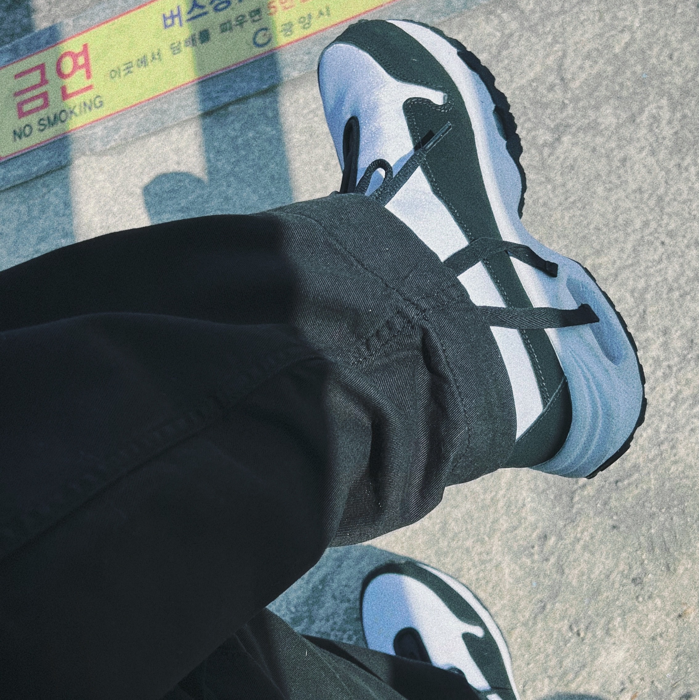 Nike x Comme des Garcons Homme Plus Air Max Sunder SP White Black 착용 스타일 - 2