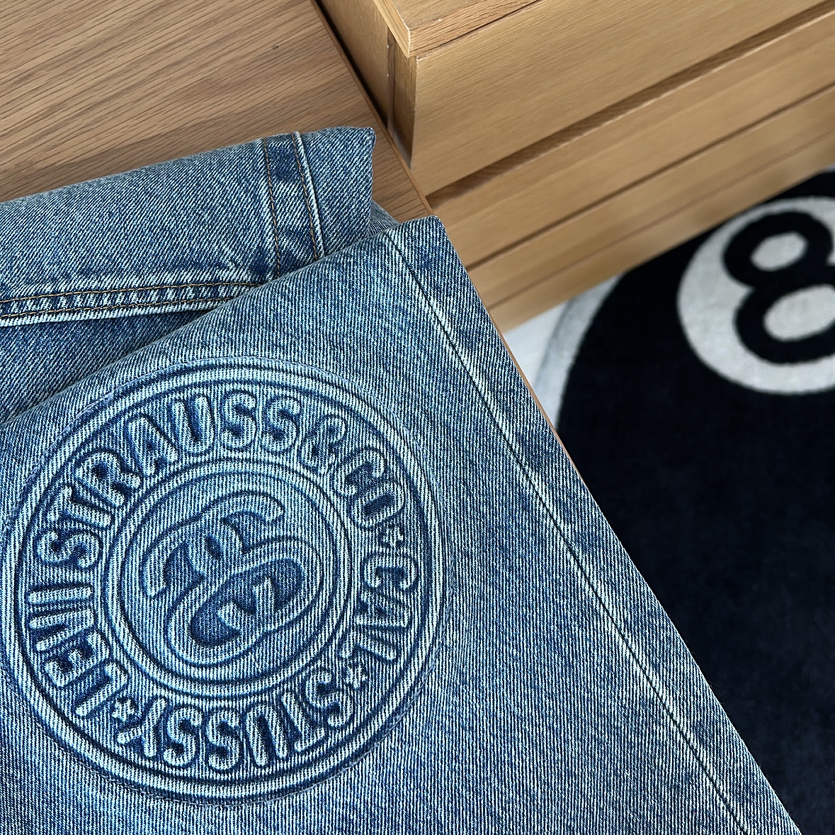 Stussy x Levi's Embossed 501 Jean Indigo 착용 스타일