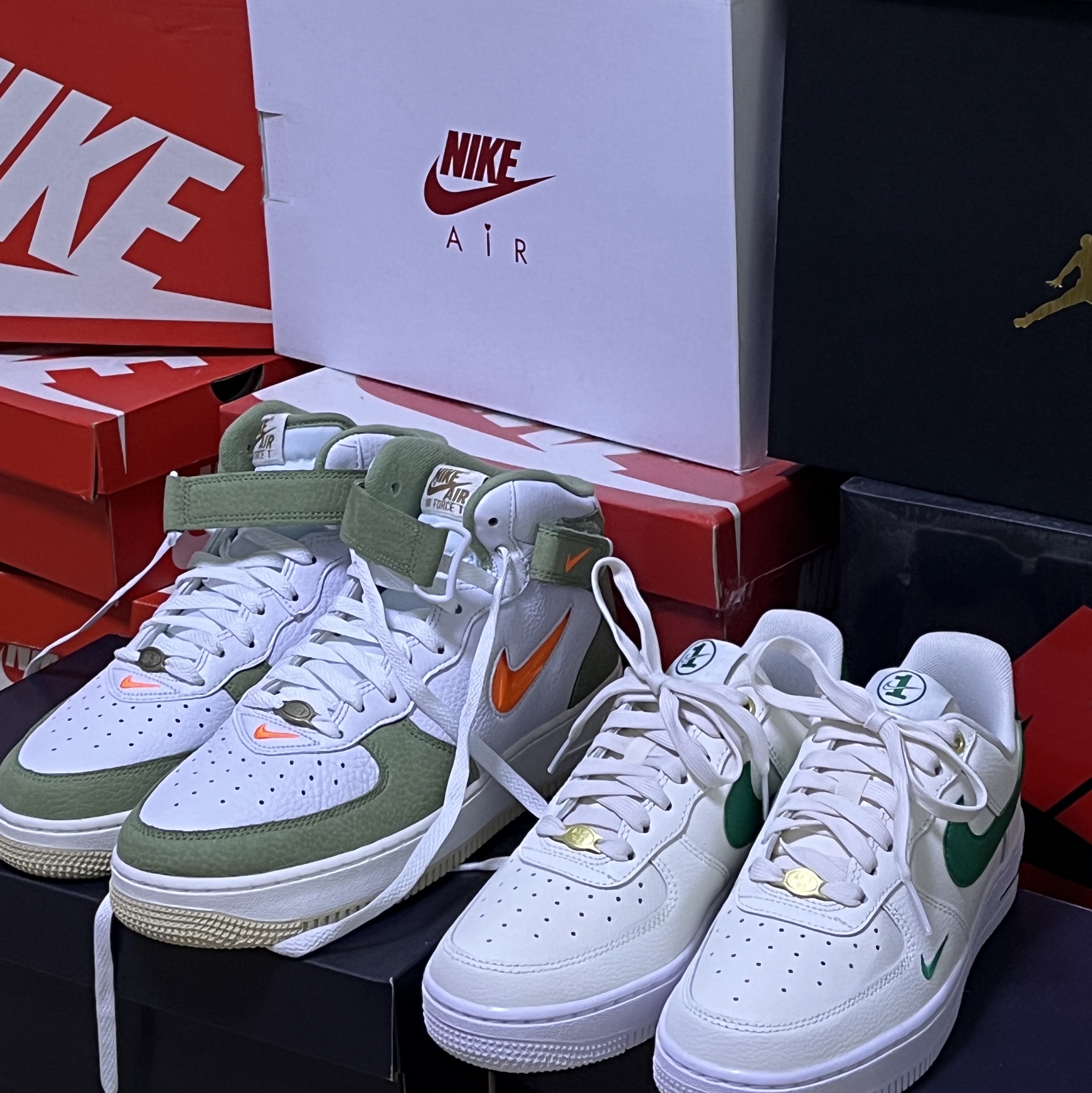 Nike Air Force 1 Mid '07 QS Olive Green and Total Orange, (W) Nike Air Force 1 '07 SE 40th Anniversary Join Forces Sail Malachite 착용 스타일