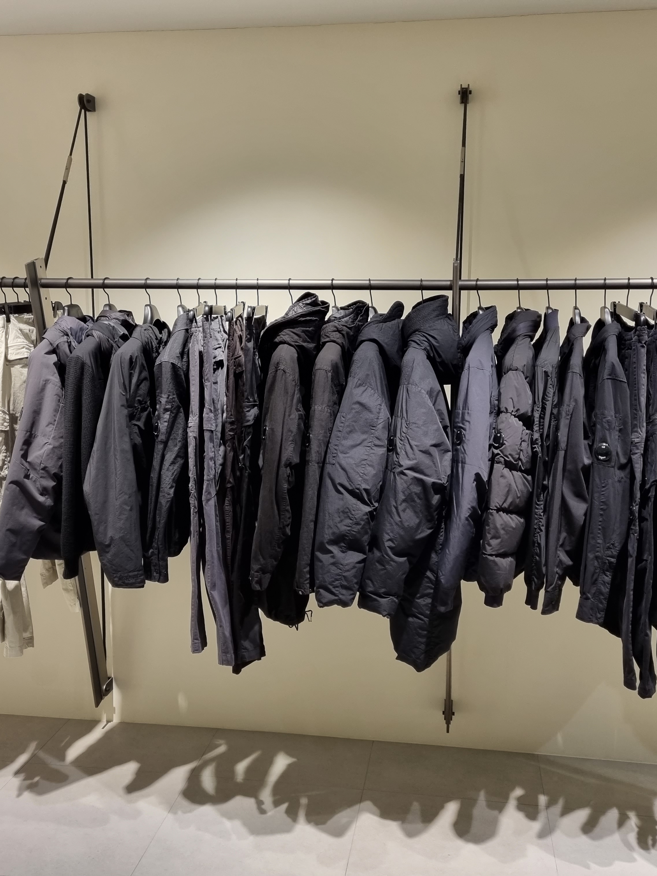 C.P. Company Chrome-R Goggle Overshirt Cobblestone - 23SS 착용 스타일 - 4