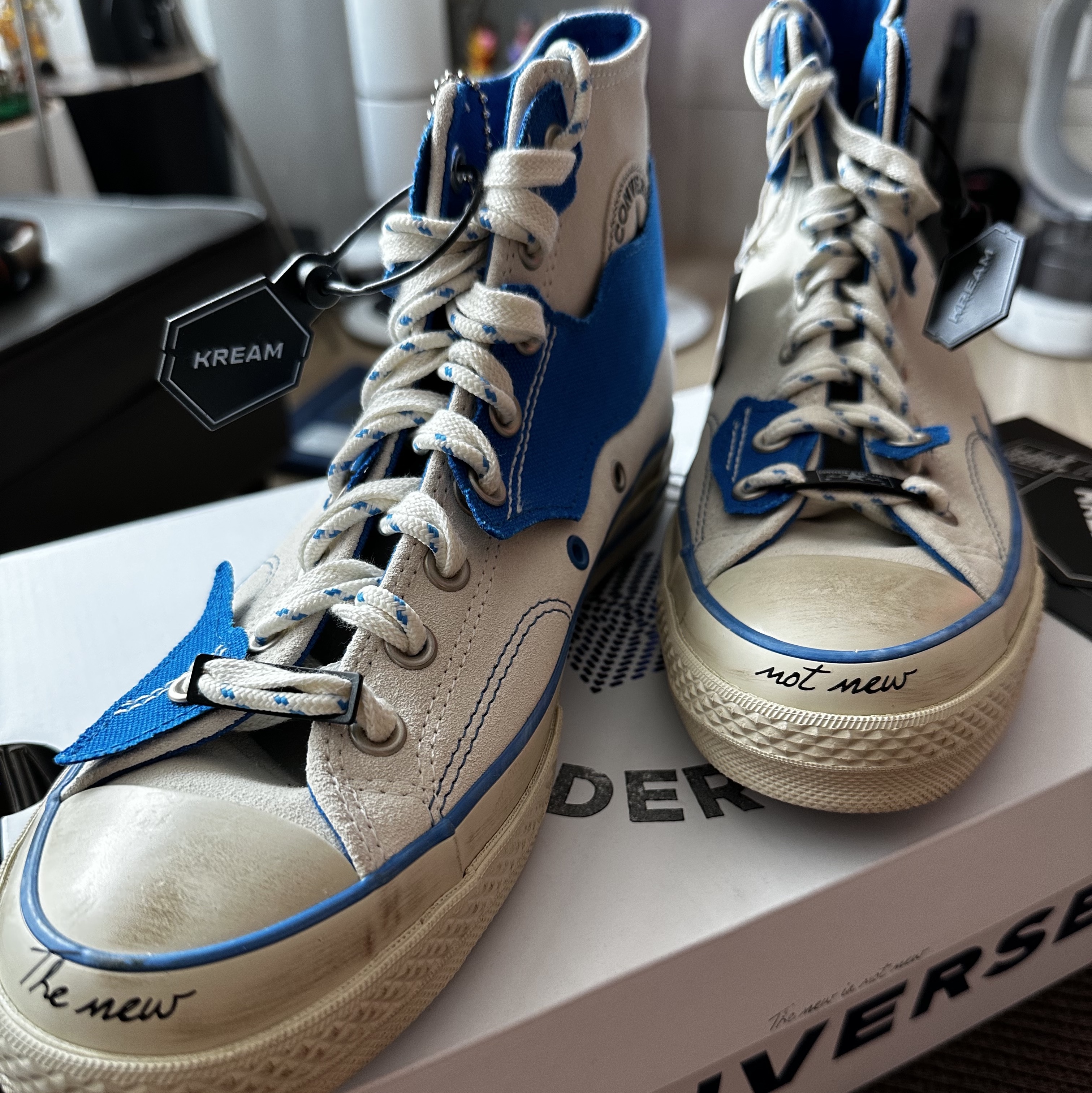 Converse x Ader Error Chuck 70 High White 착용 스타일 - 2