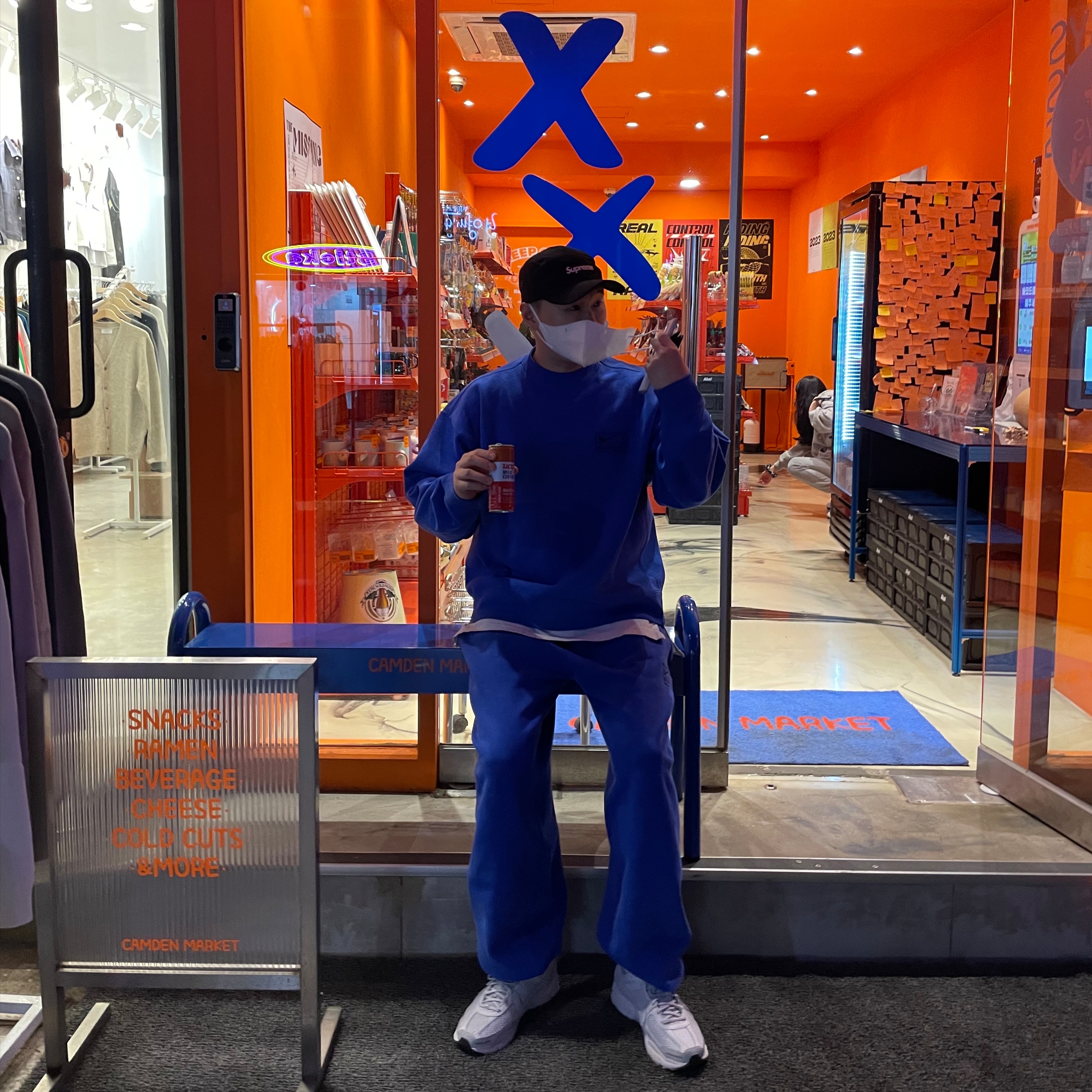 Nike x Stussy NRG Acid Washed Crewneck Game Royal (DR4024-480), Nike x Stussy NRG Acid Washed Fleece Pants Game Royal (DR4025-480) 착용 스타일