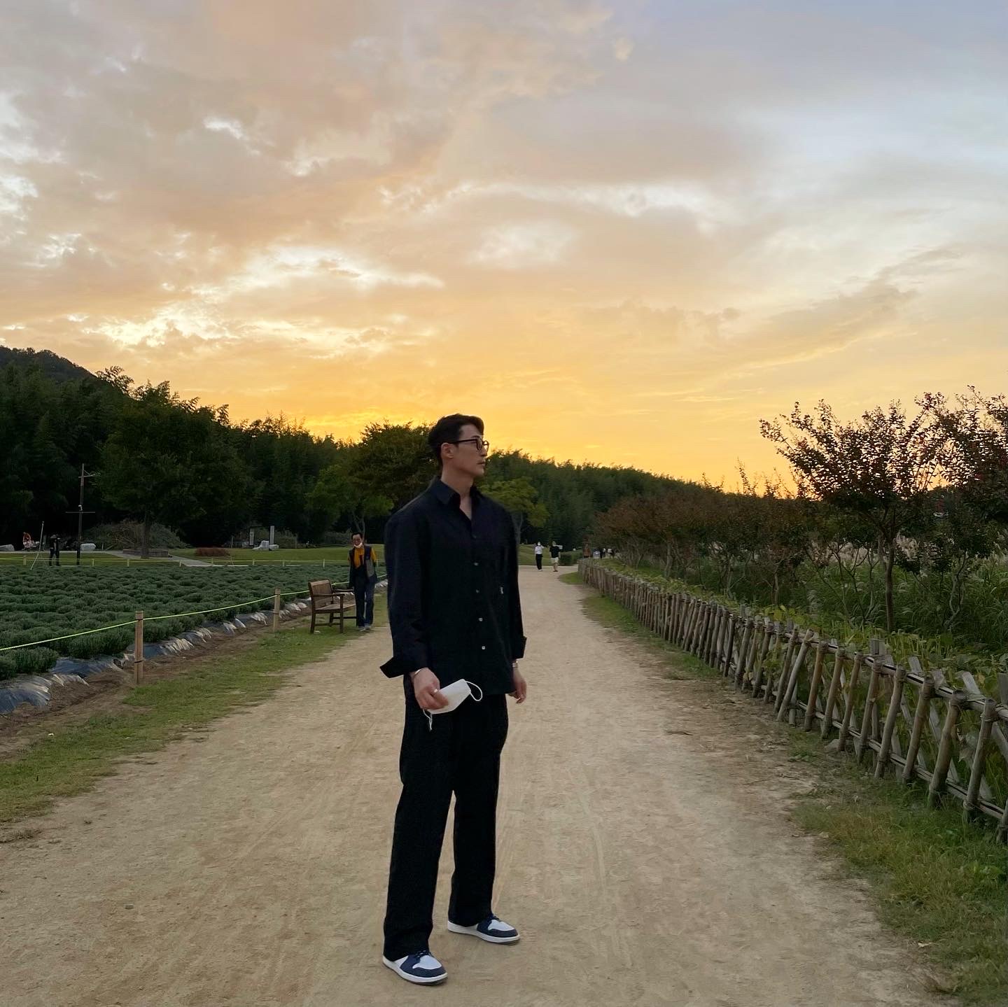 Wooyoungmi Cotton Back Logo Shirt Black - 22FW 착용 스타일