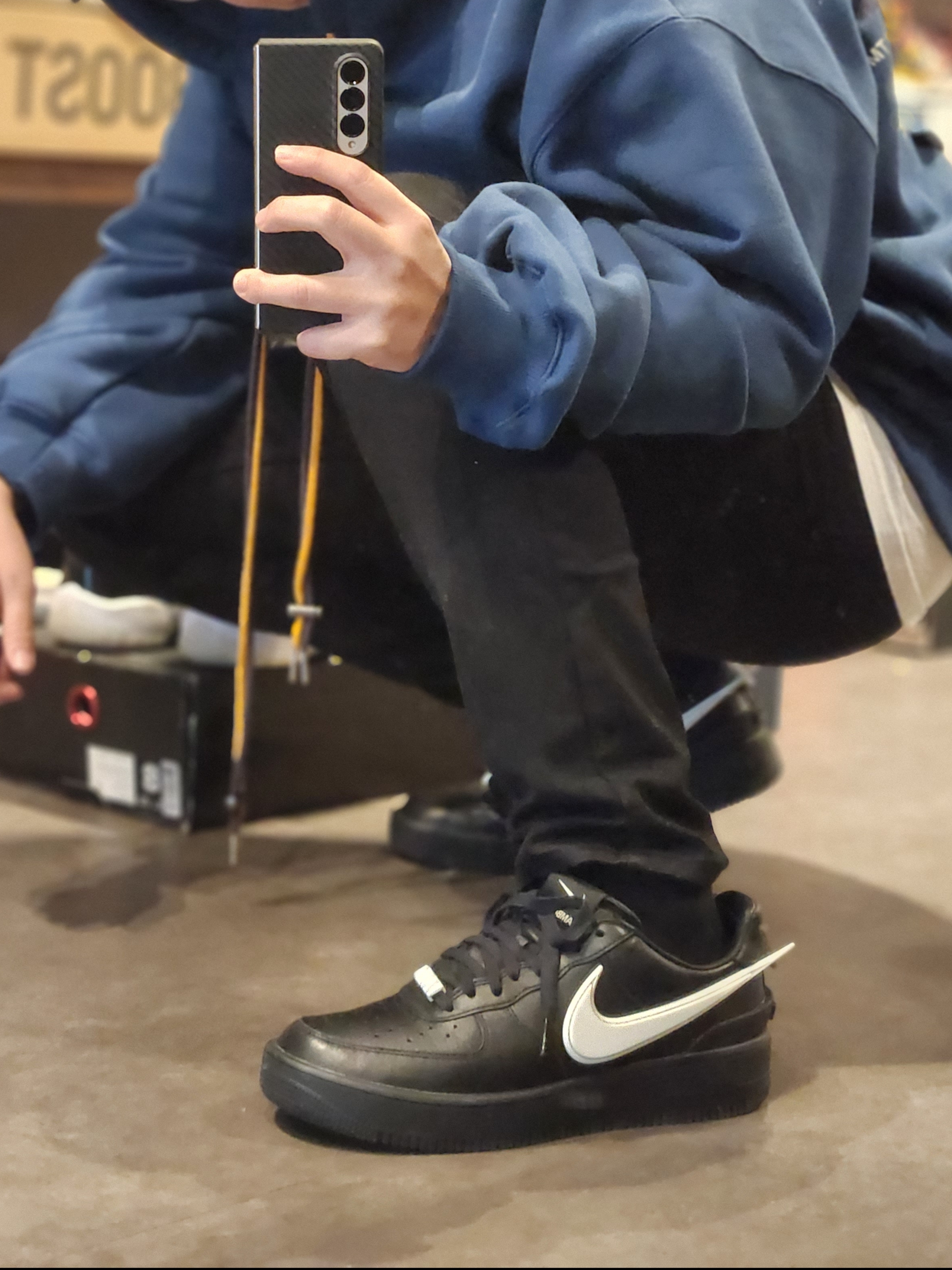 Nike x Ambush Air Force 1 Low SP Black 착용 스타일 - 2