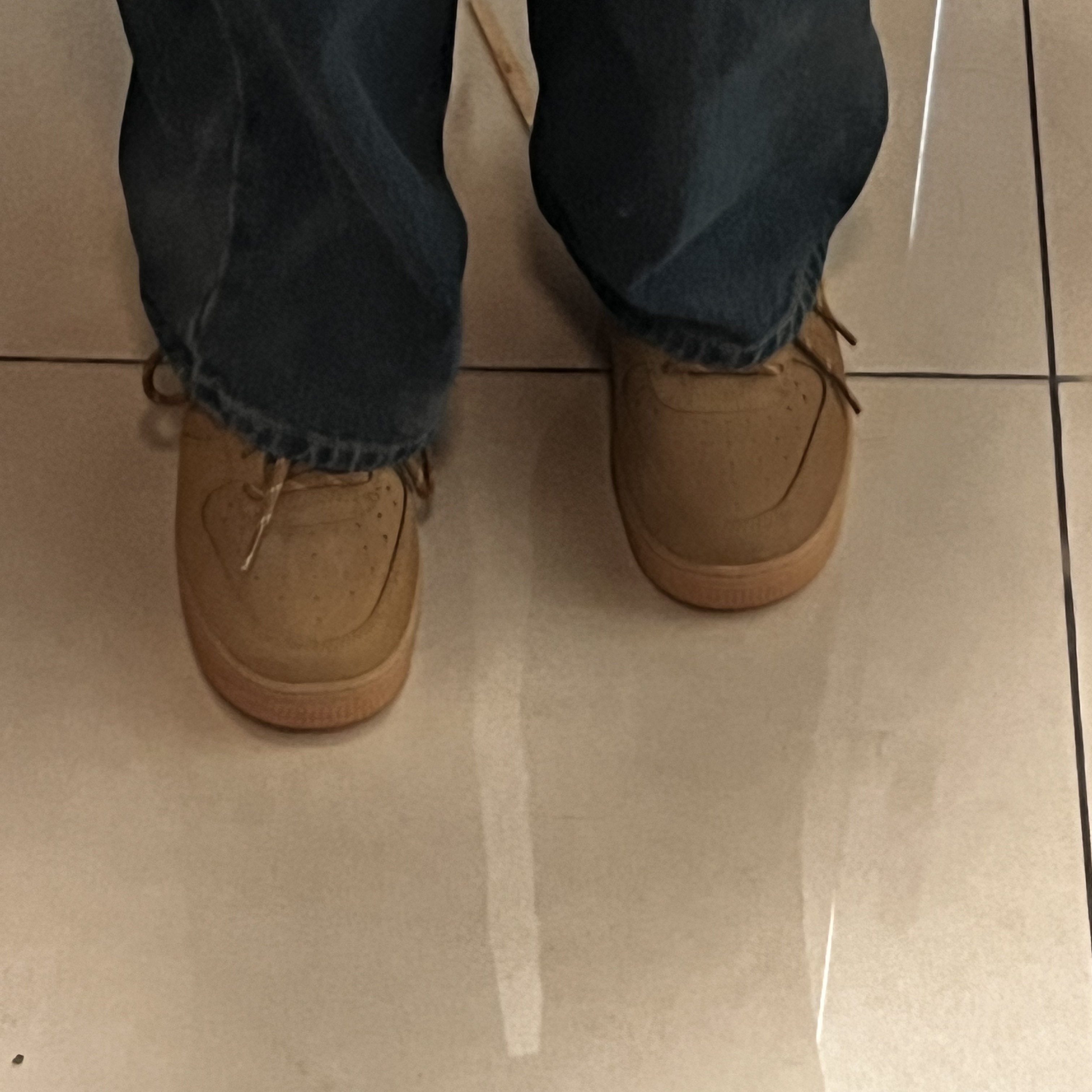 Nike Air Force 1 '07 WB Flax 착용 스타일