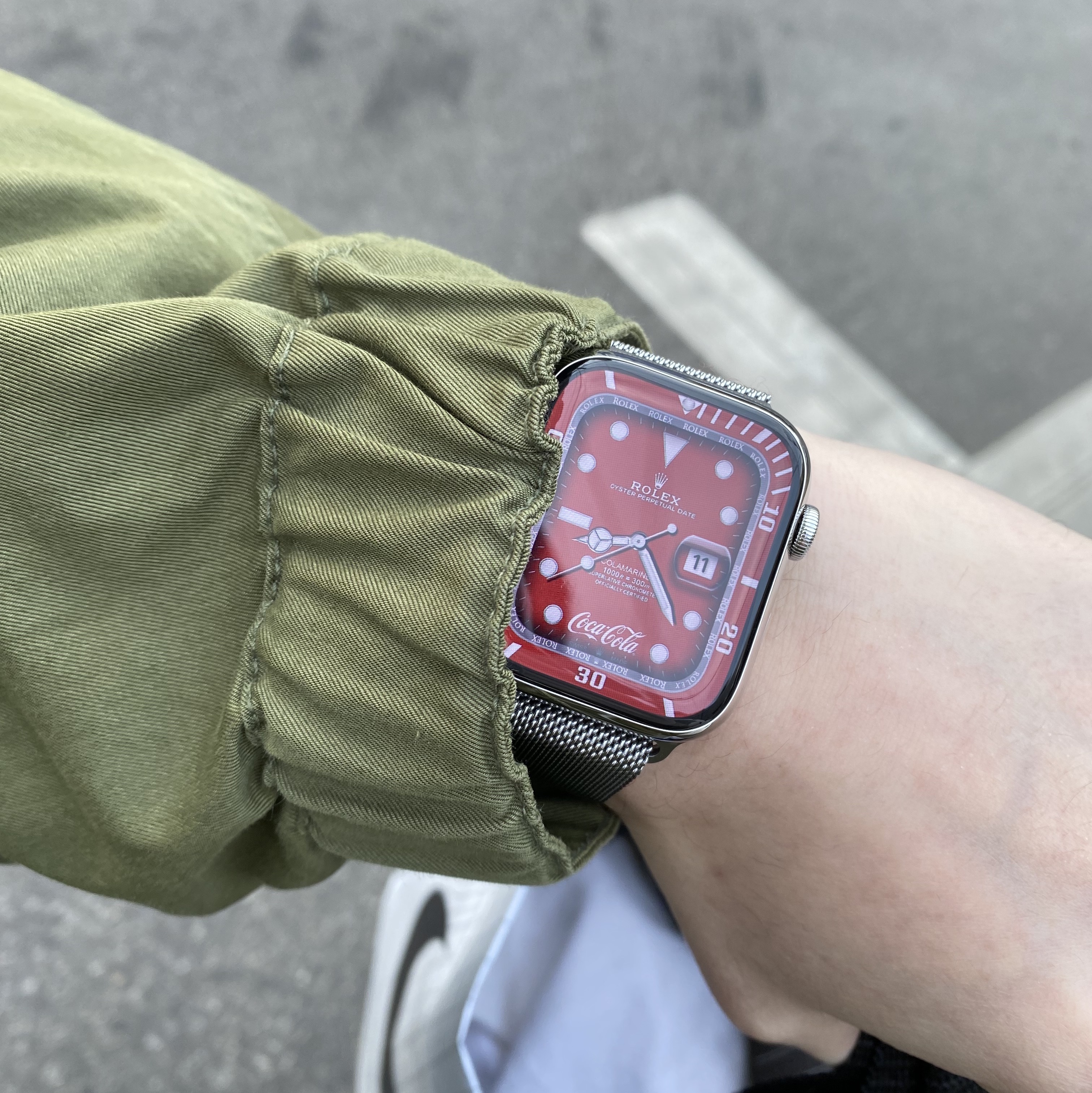 Adidas Superstar 82 Black White, Apple Watch Series 7 45mm Cellular Silver Stainless Steel Case with Sport Band Starlight (Korean Ver.) 착용 스타일 - 2