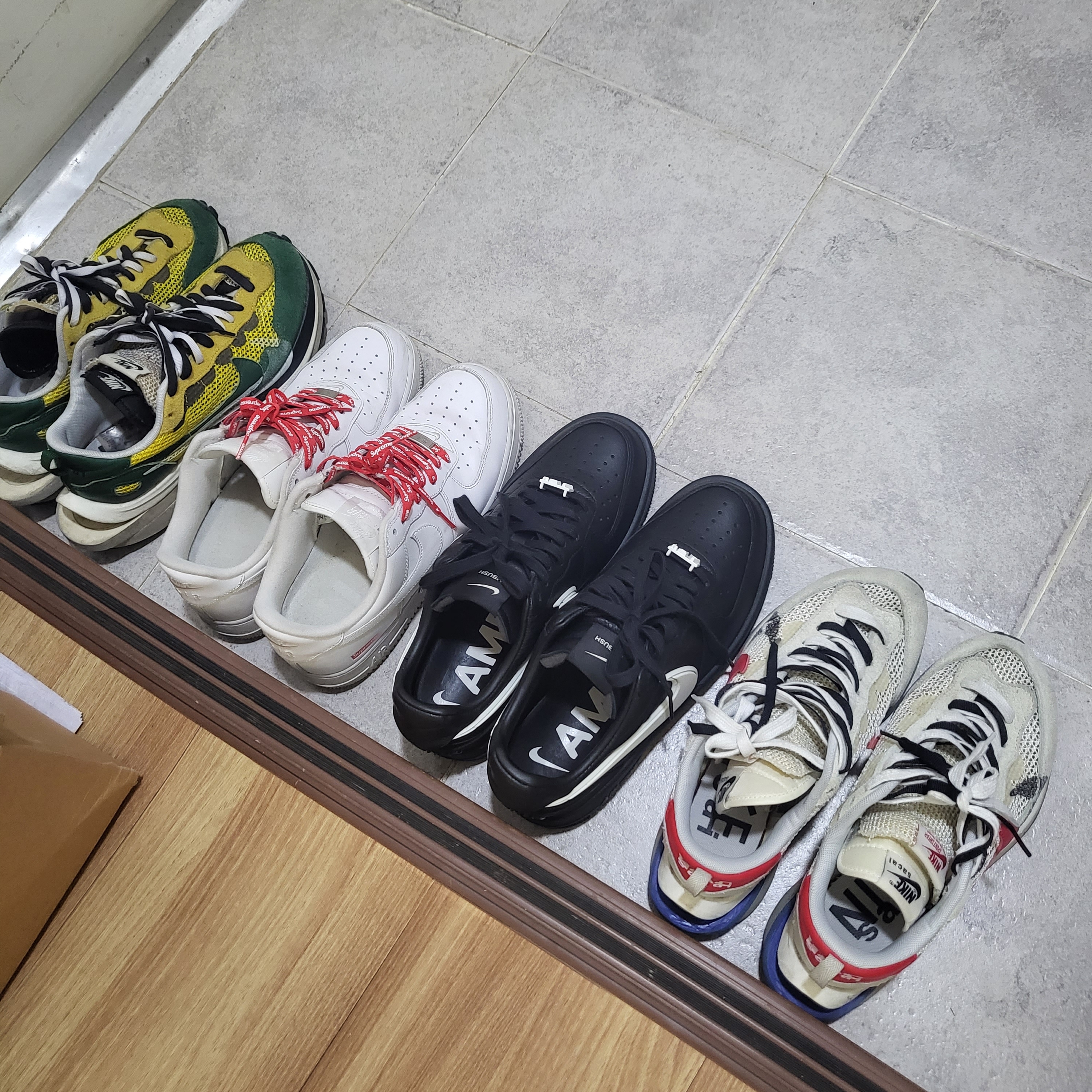 Nike x Ambush Air Force 1 Low SP Black, Nike x Supreme Air Force 1 Low White 착용 스타일 - 1