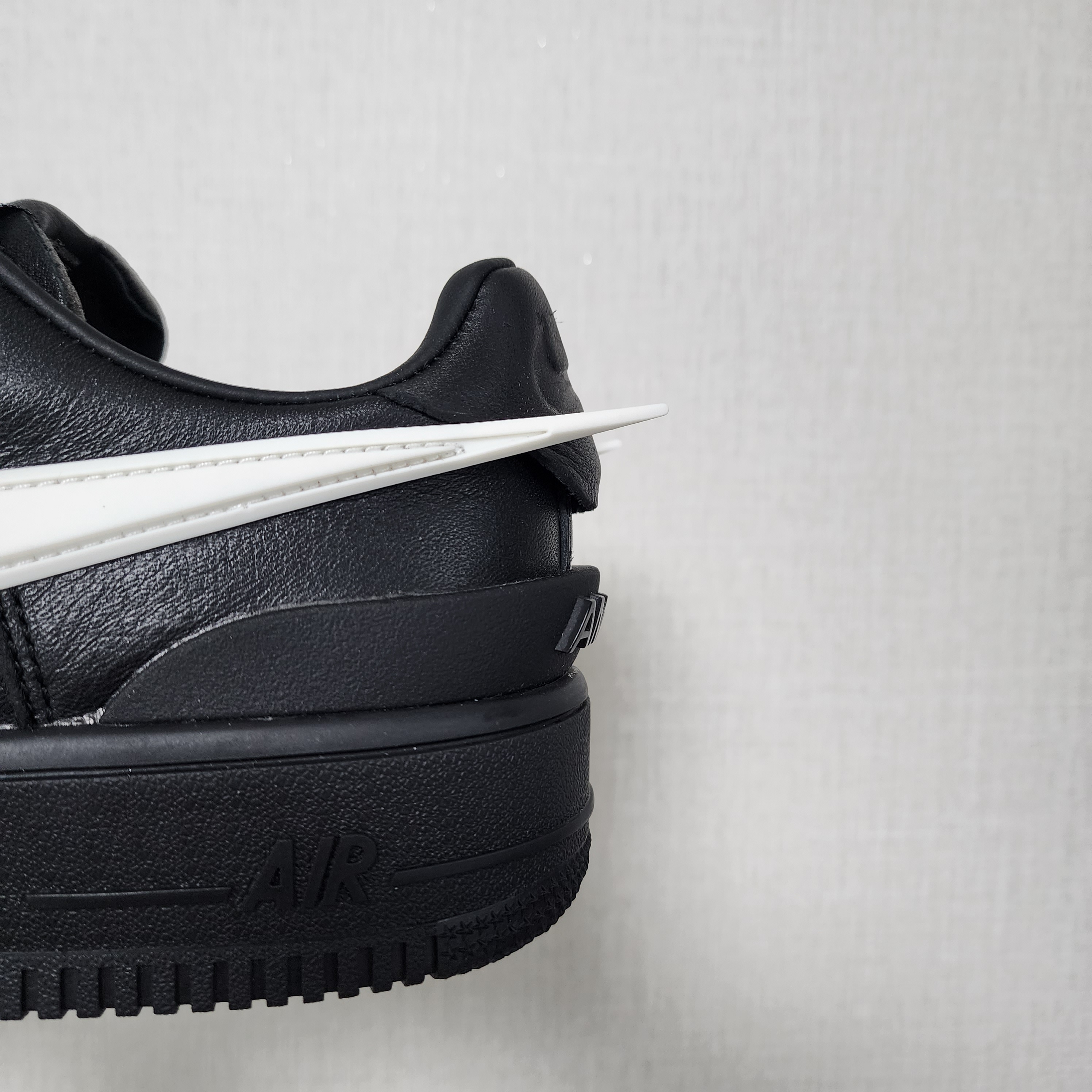 Nike x Ambush Air Force 1 Low SP Black 착용 스타일 - 4