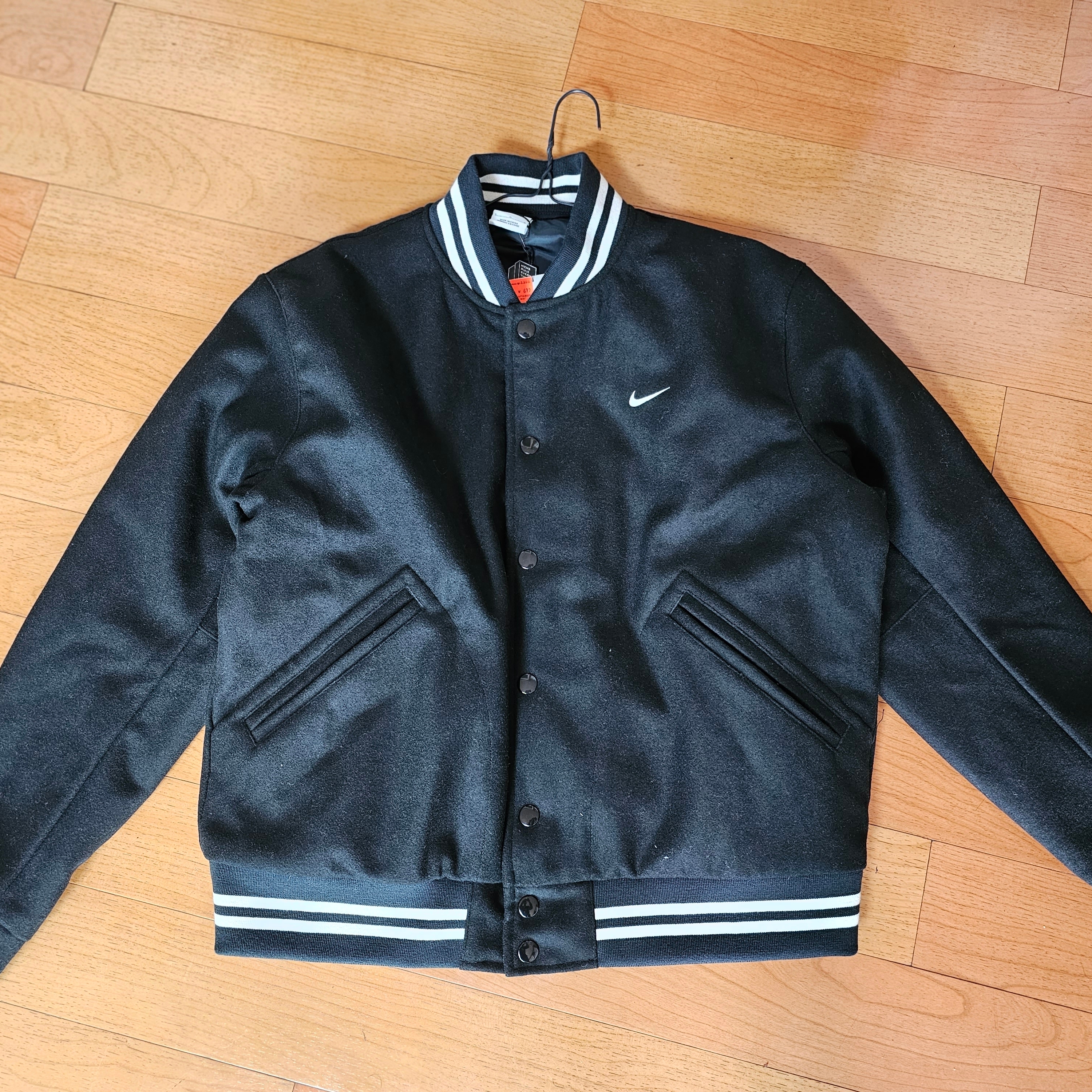 Nike NSW Authentics Varsity Jacket Black - Asia 착용 스타일 - 2