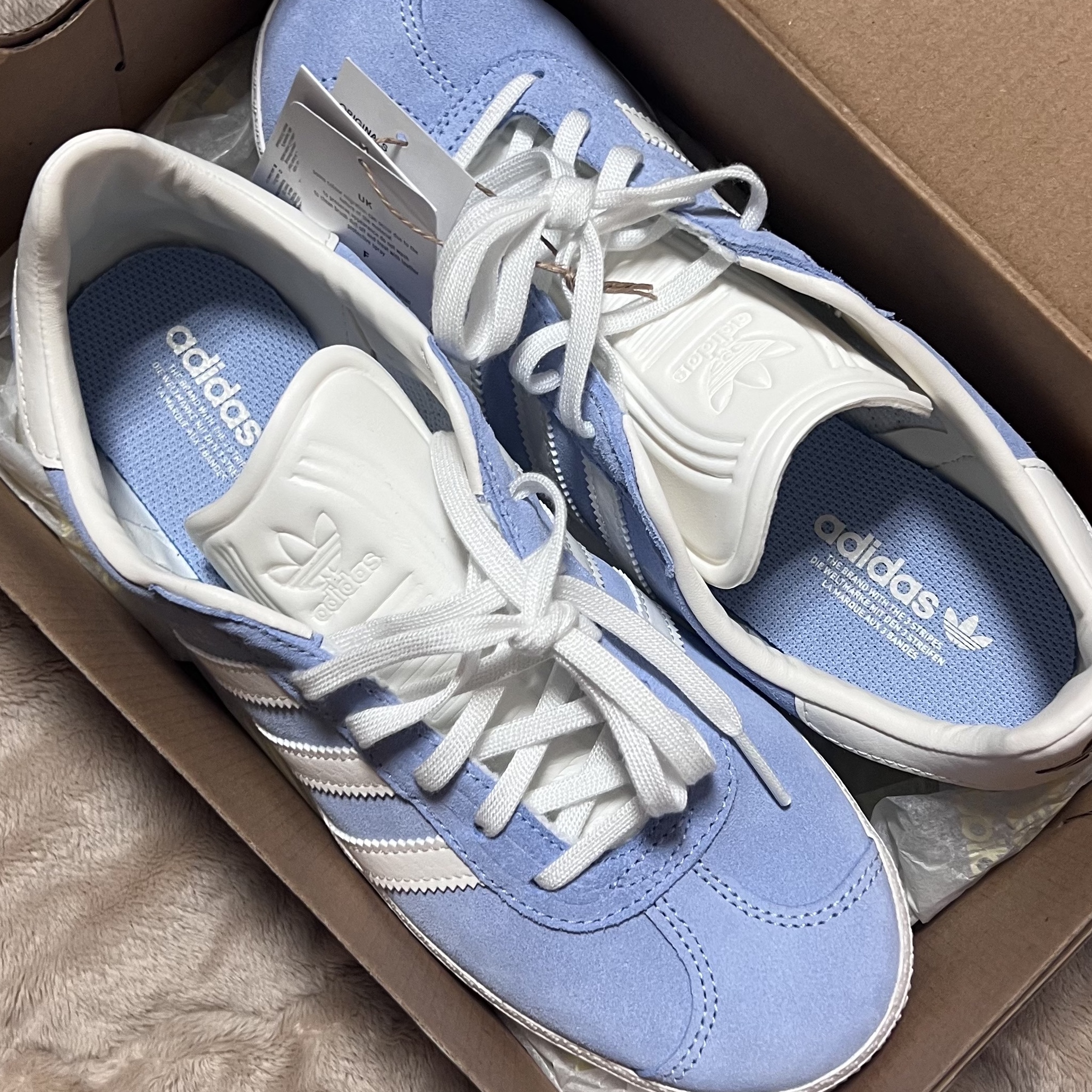 (J) Adidas Gazelle Blue Dawn 착용 스타일