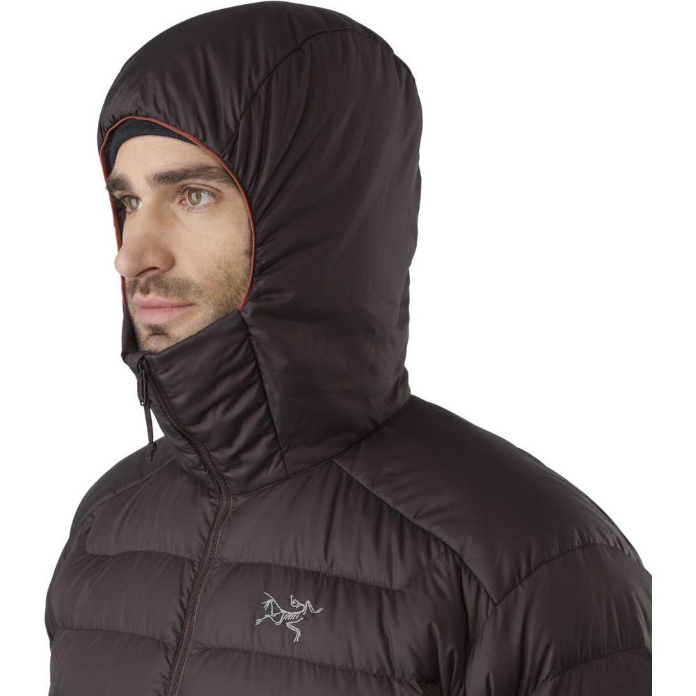 Arc'teryx Thorium Parka Black 착용 스타일 - 2