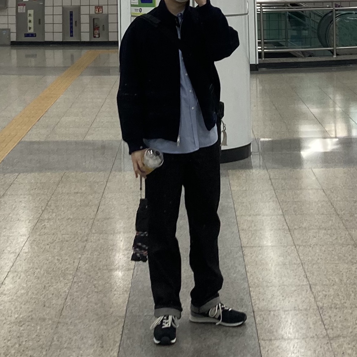 New Balance 574 Classics Reimagined Black 착용 스타일 - 1