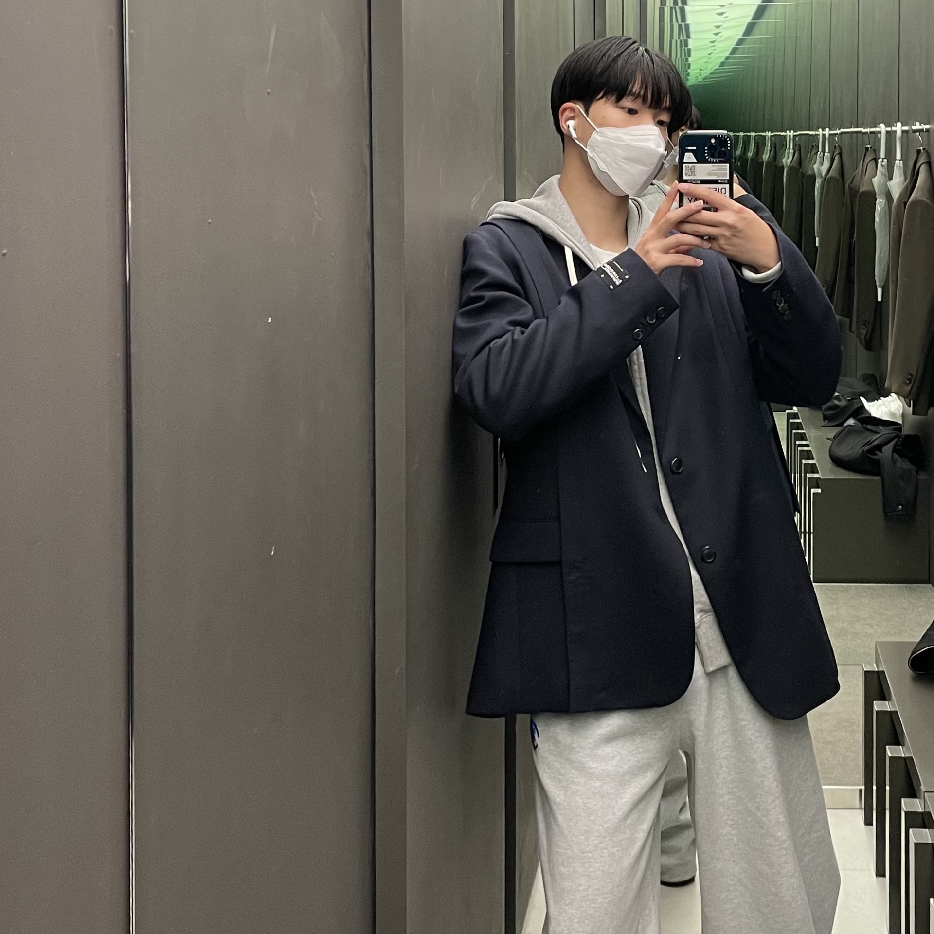 Zara x Ader Error Oversize Blazer Navy, Jordan 1 Retro High OG Court Purple 2020 착용 스타일 - 3