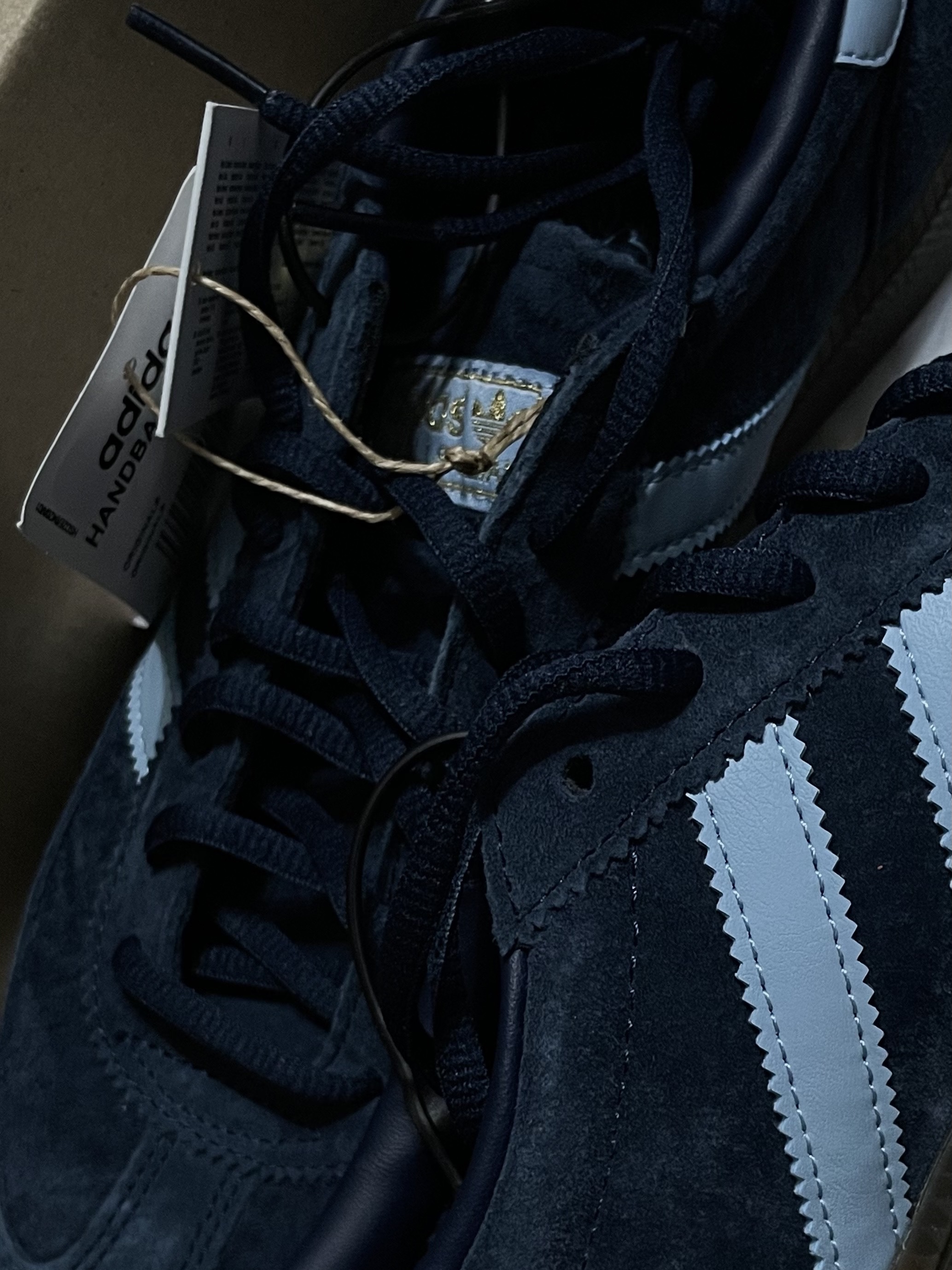 Adidas Spezial Handball Collegiate Navy 착용 스타일 - 2
