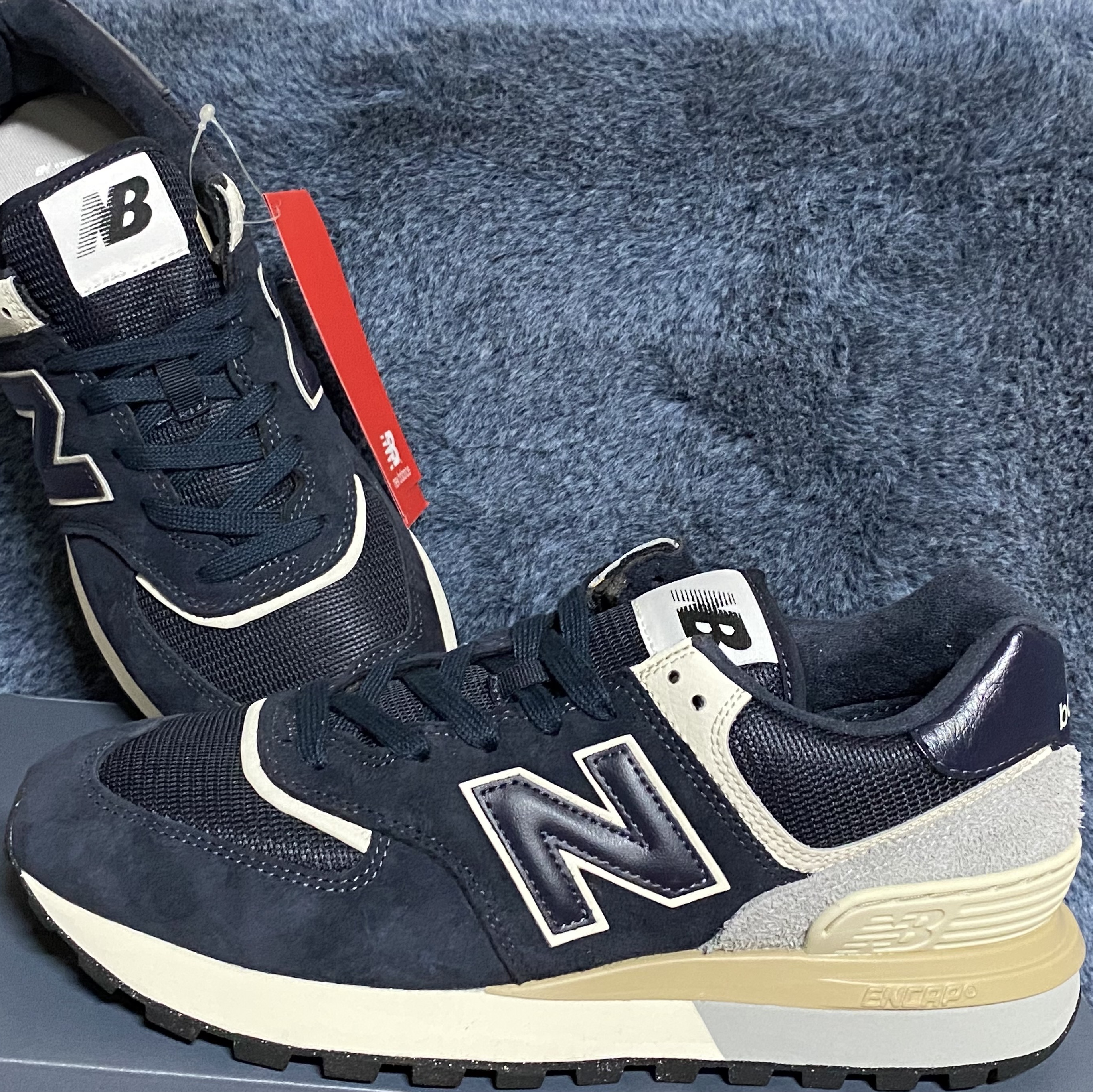 New Balance 574 Legacy Blue Navy 착용 스타일 - 1