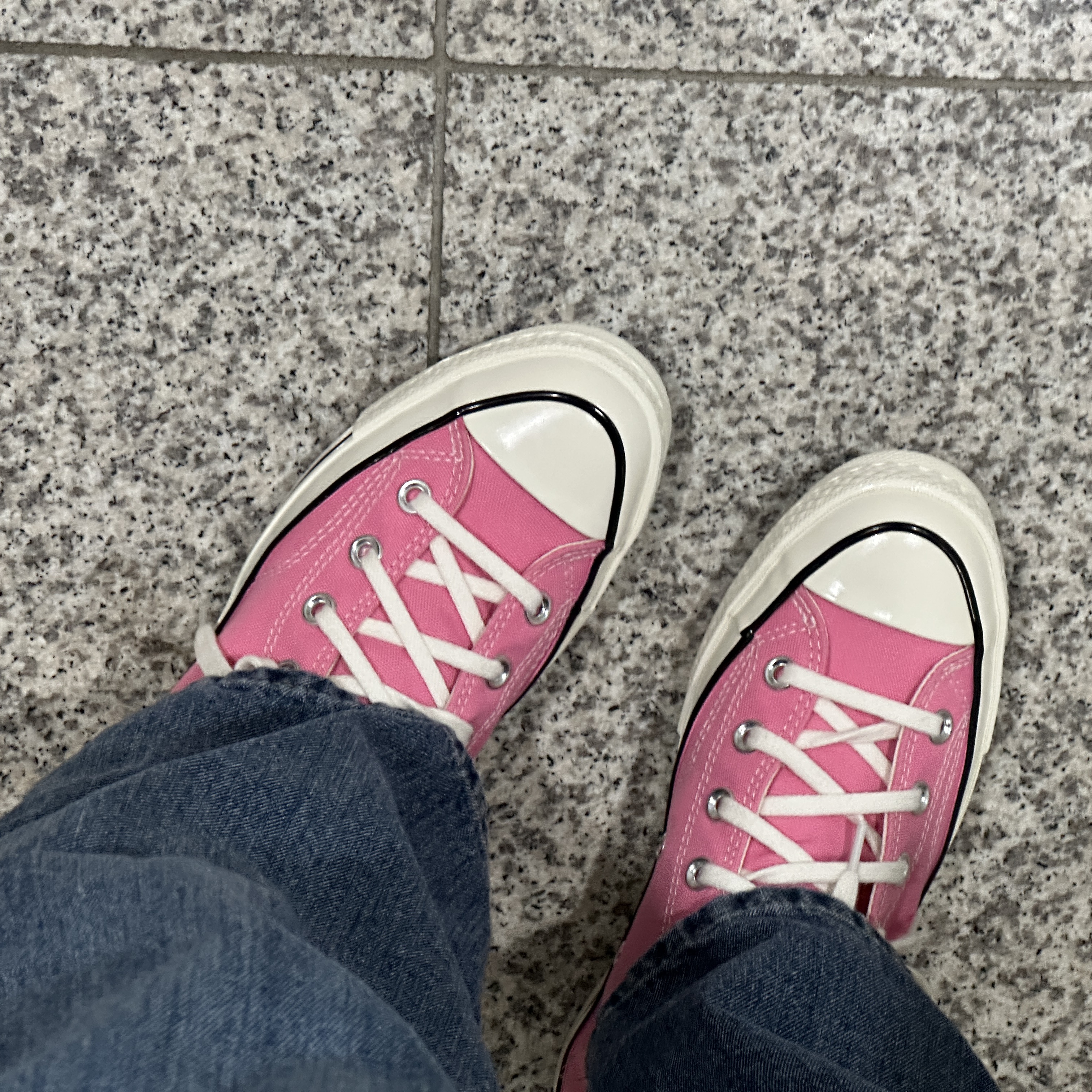 Converse Chuck 70 High Vintage Canvas Pink 착용 스타일 - 1