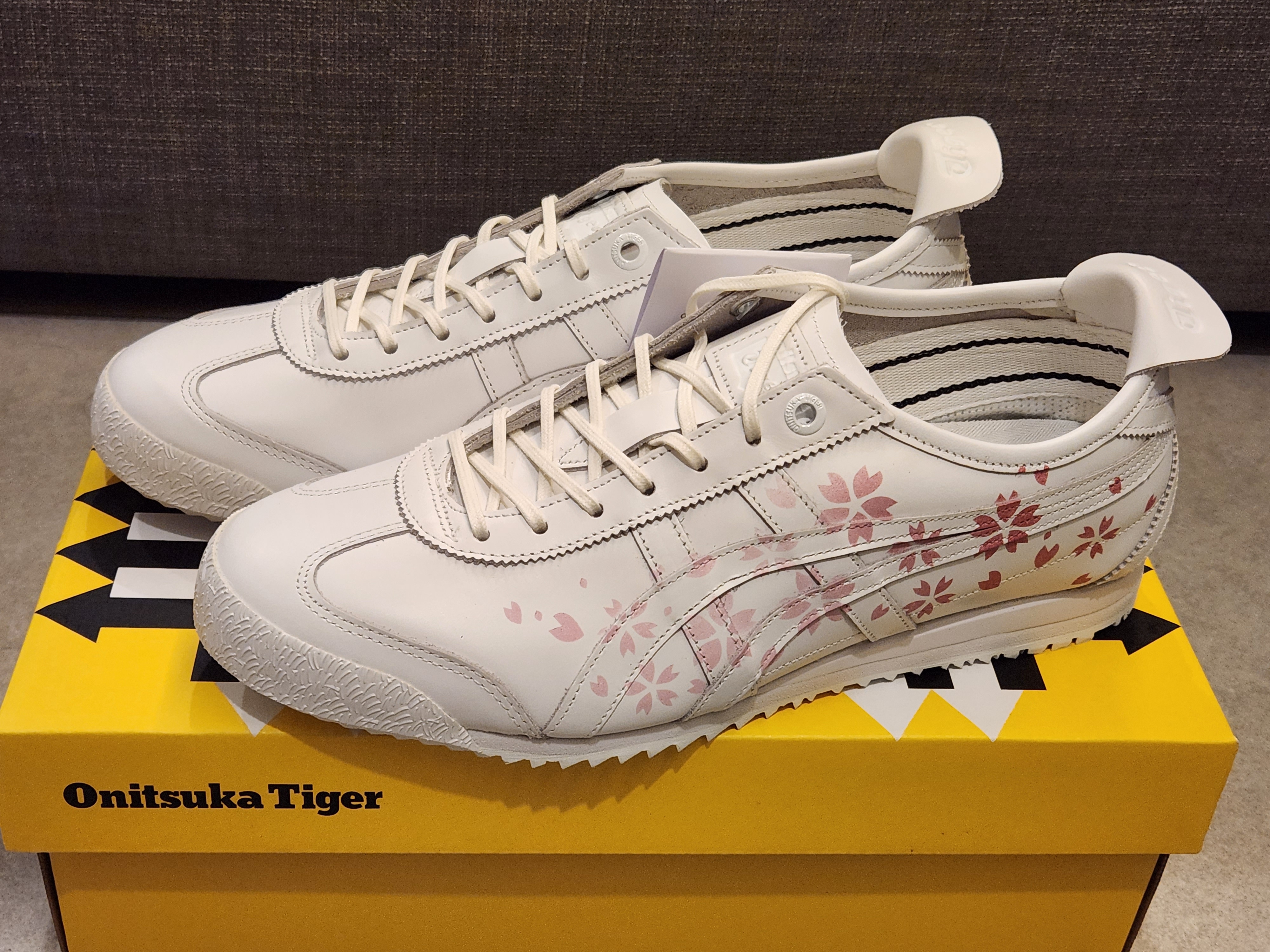 Onitsuka Tiger Mexico 66 SD Sakura White 착용 스타일
