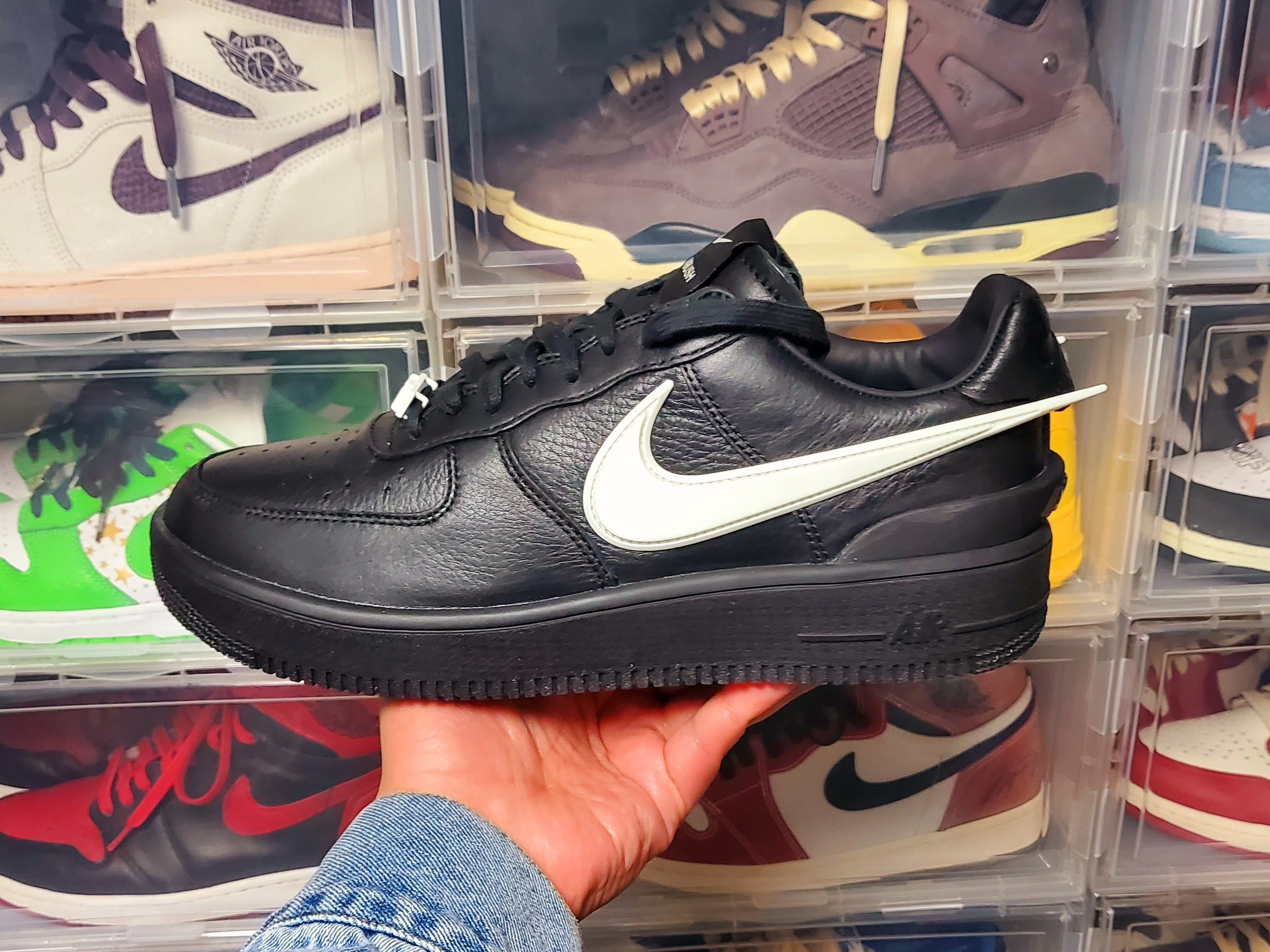 Nike x Ambush Air Force 1 Low SP Black 착용 스타일 - 2