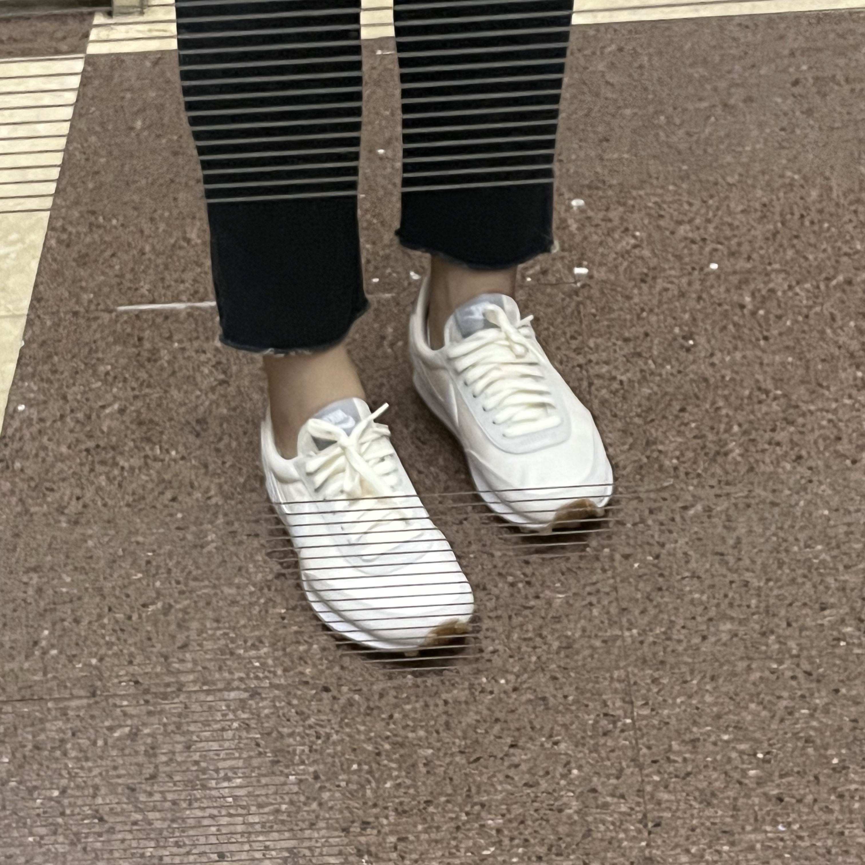 (W) Nike Daybreak Summit White 착용 스타일