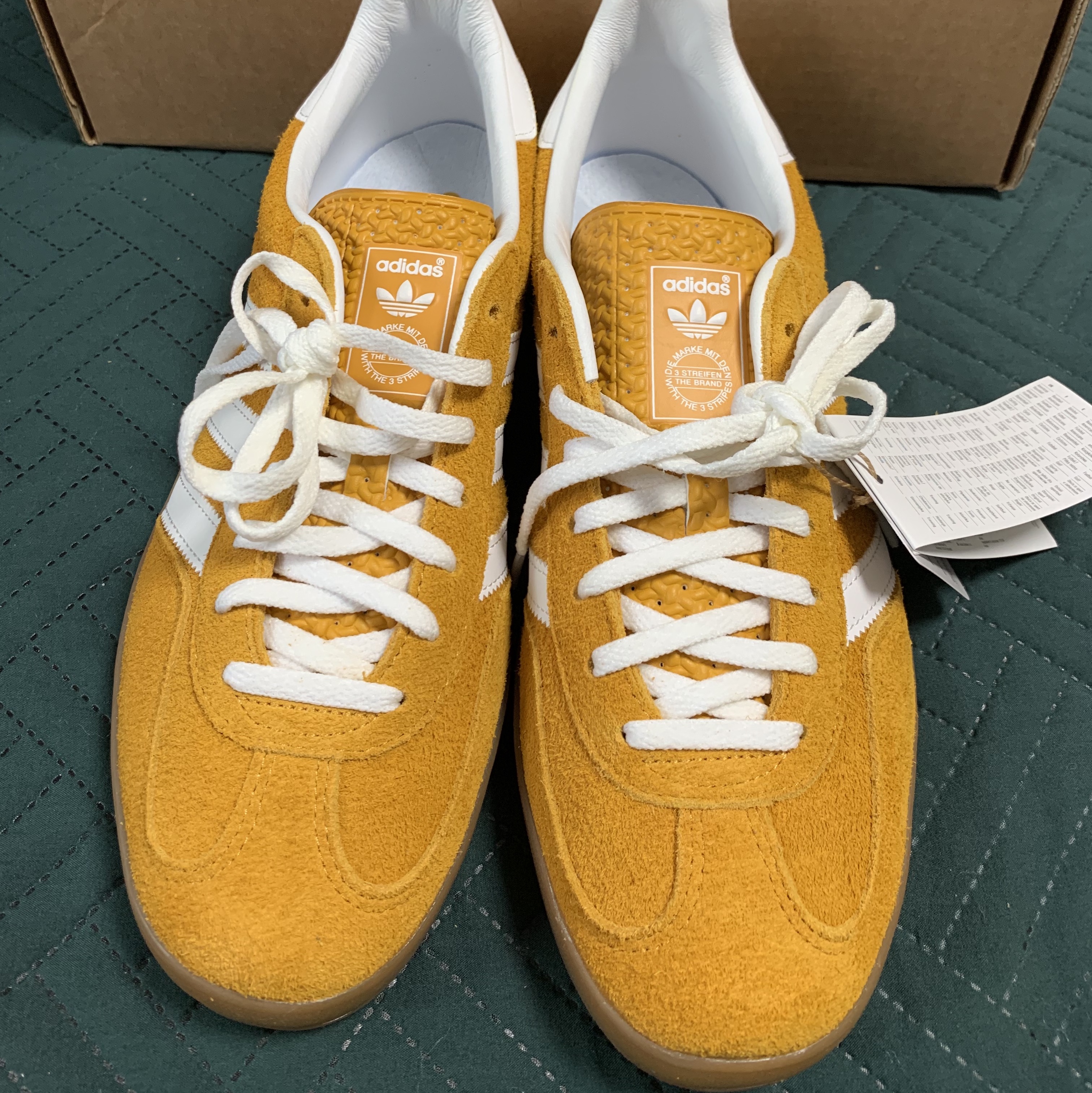 (W) Adidas Gazelle Indoor Orange Peel Cloud White 착용 스타일 - 2