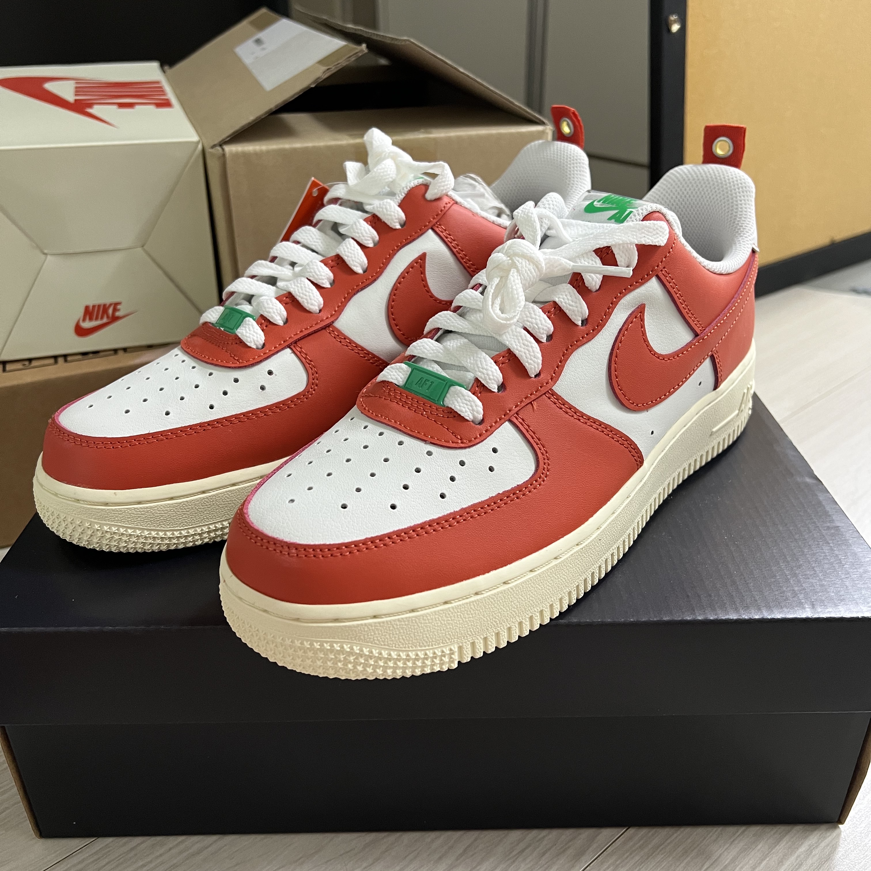Nike Air Force 1 '07 LV8 Pojangmacha 착용 스타일