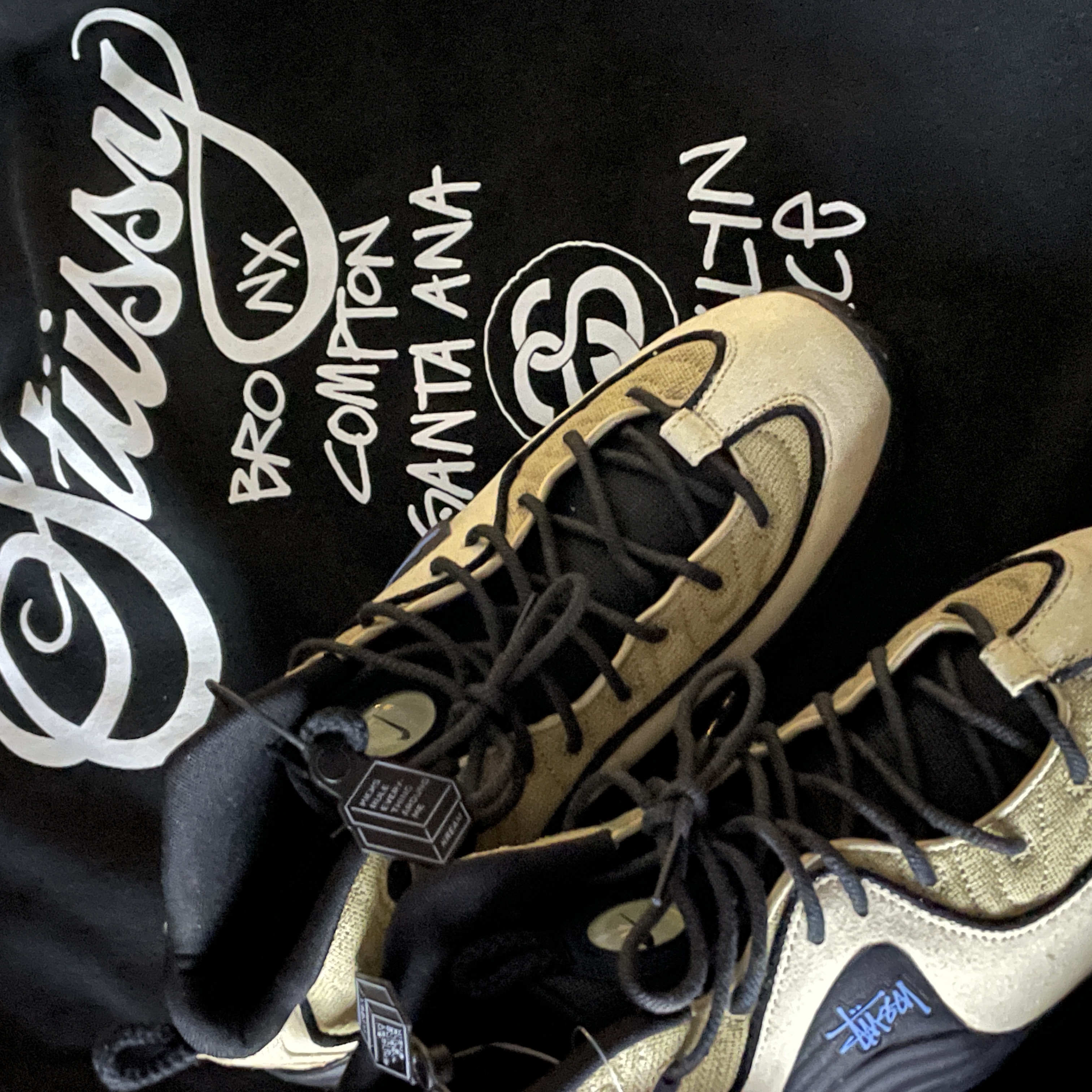 Nike x Stussy Air Penny II Rattan and Limestone, Stussy World Tour Hoodie Black 2022 착용 스타일
