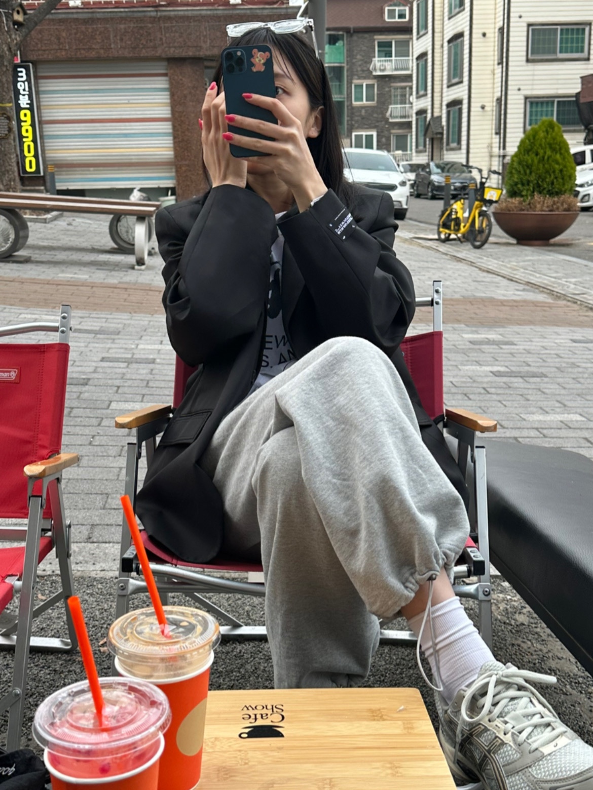 Zara x Ader Error Oversize Blazer Black, Stussy World Tour T-Shirt White 착용 스타일 - 2